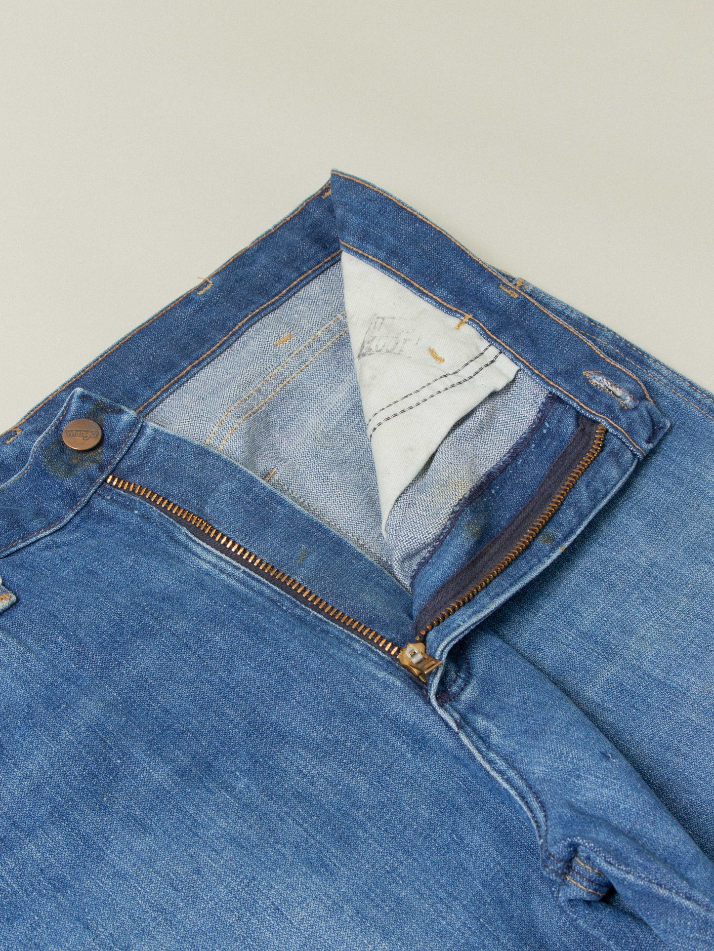Vtg 1980s Wrangler 'No Fault' Bootcut Jean (34x36)