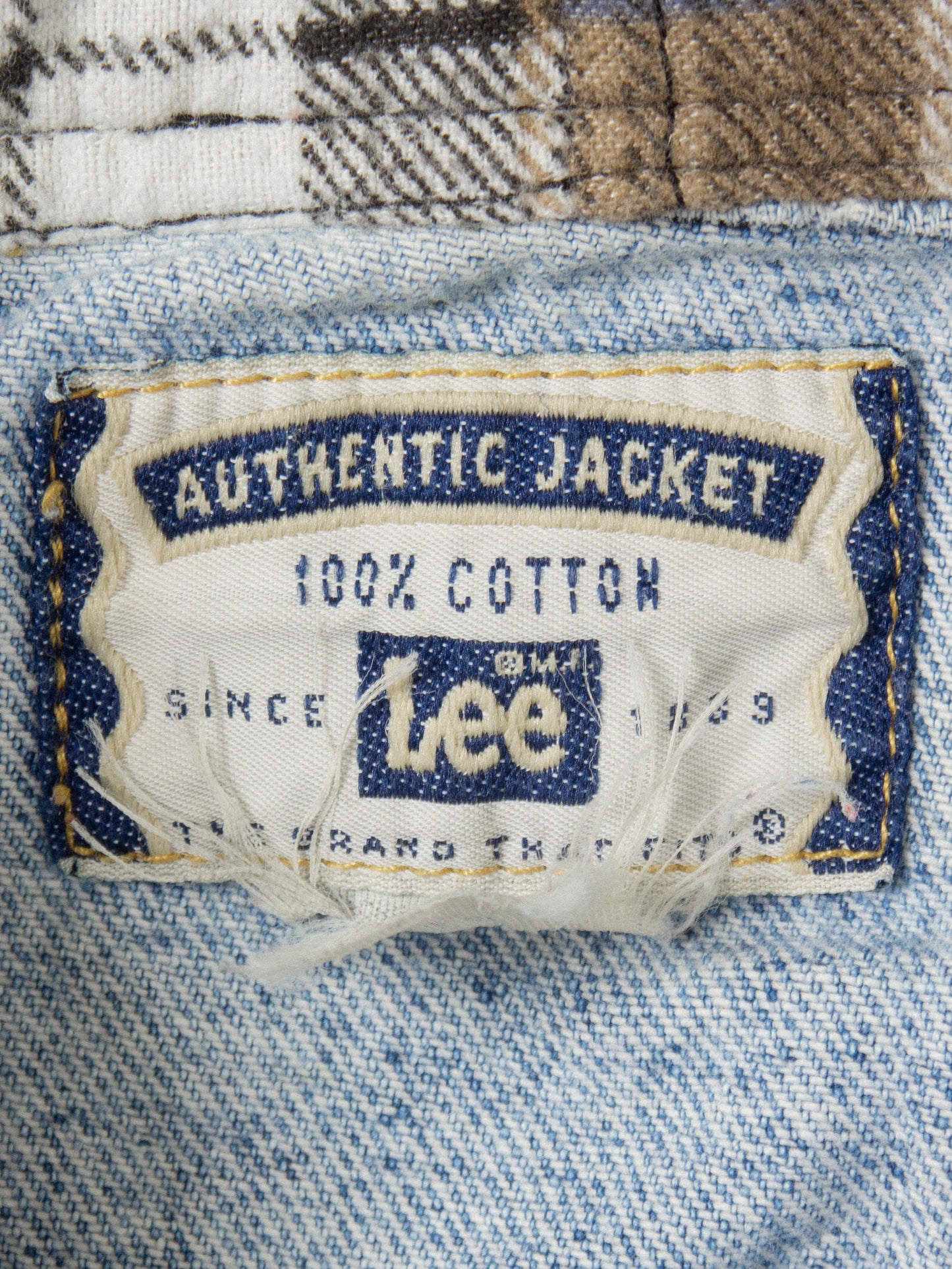 Vtg 1990s Lee Denim Jacket - Made in USA (L)