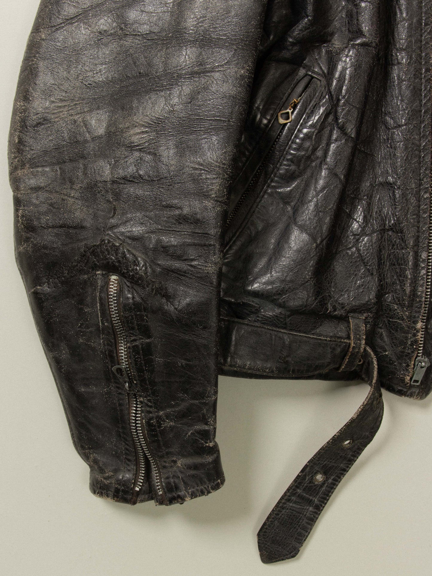 Vtg 1950s Campus Steerhide Biker Jacket (S)