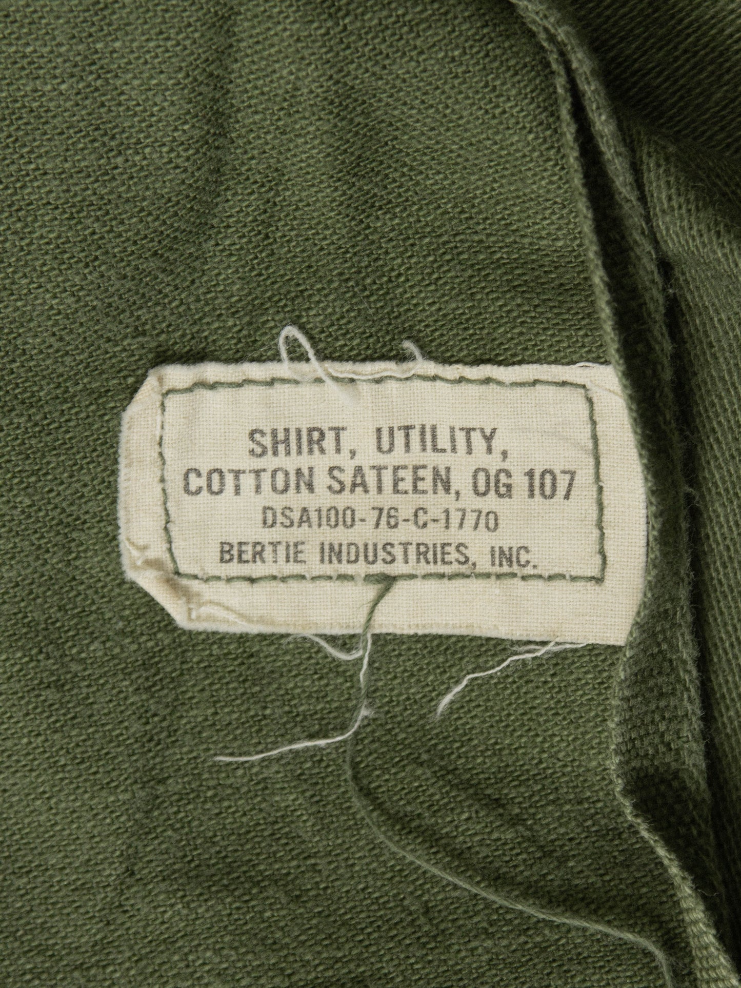 Vtg US Army OG-107 Fatigue Shirt (M/16½)