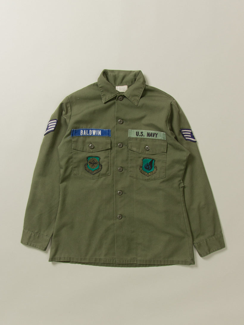 Vtg 1980s US Navy OG-507 Fatigue Shirt (M)