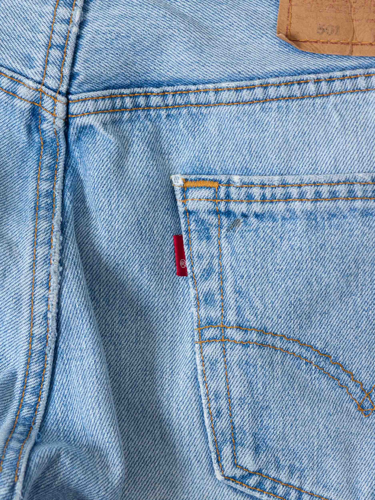 Vtg 1990s Levi's 501 Jeans – Made in USA (34x32)