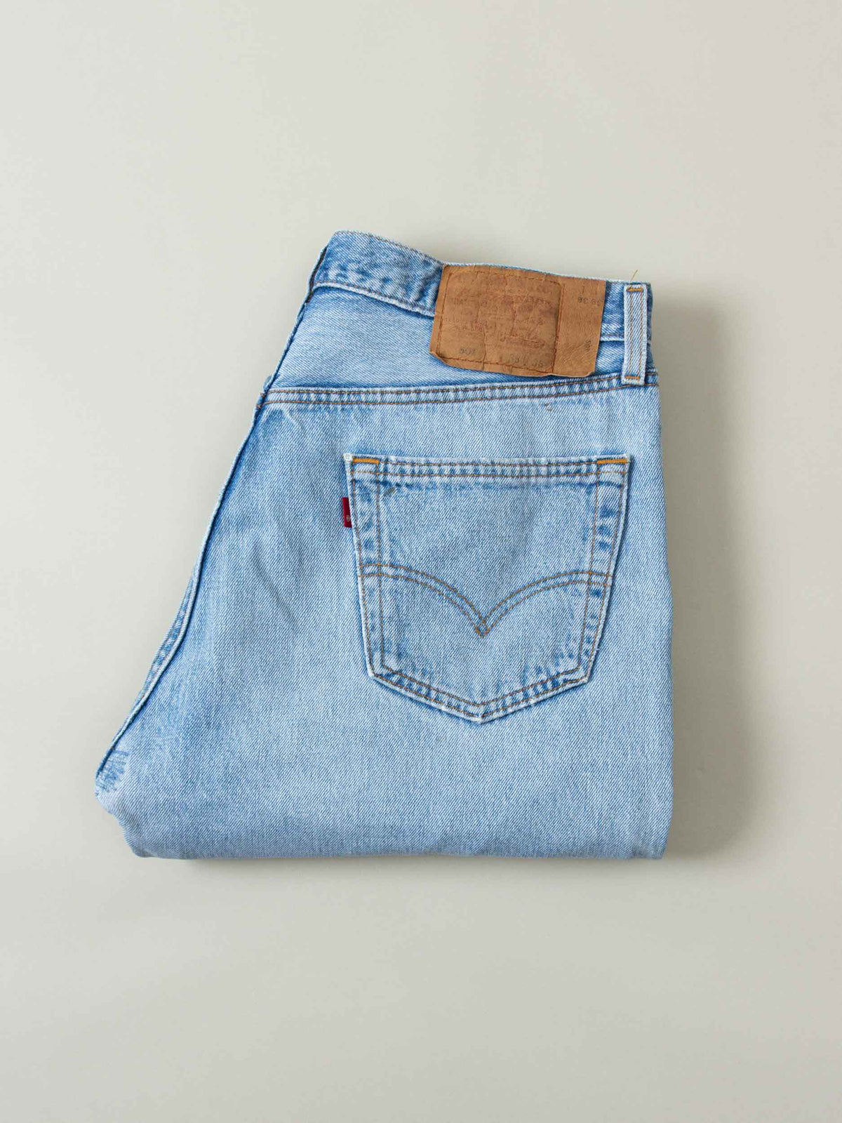Vtg 1990s Levi's 501 Jeans – Made in USA (34x32)