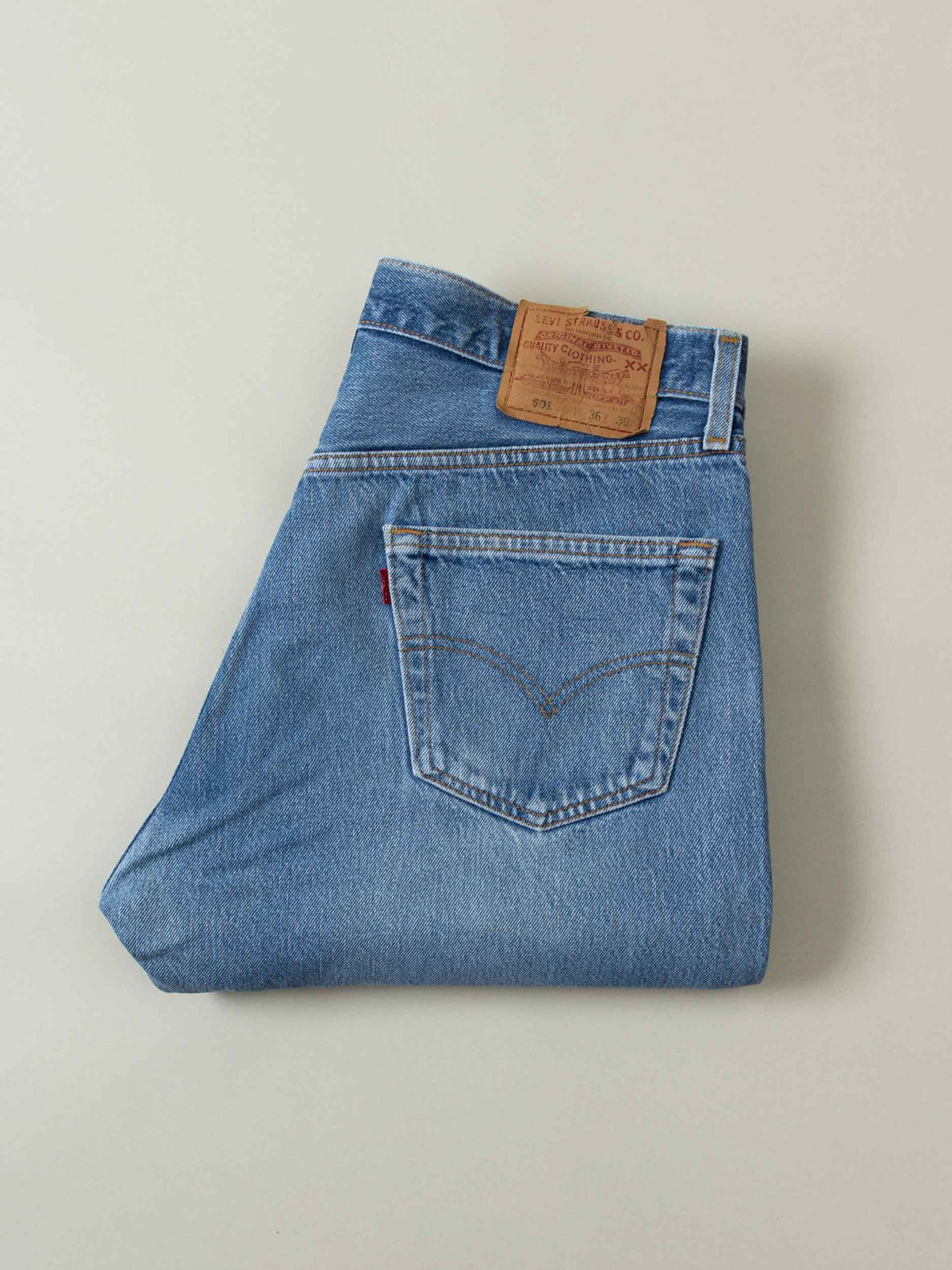 Vtg 1990s Levi's 501 Jeans – Made in USA (34x30)