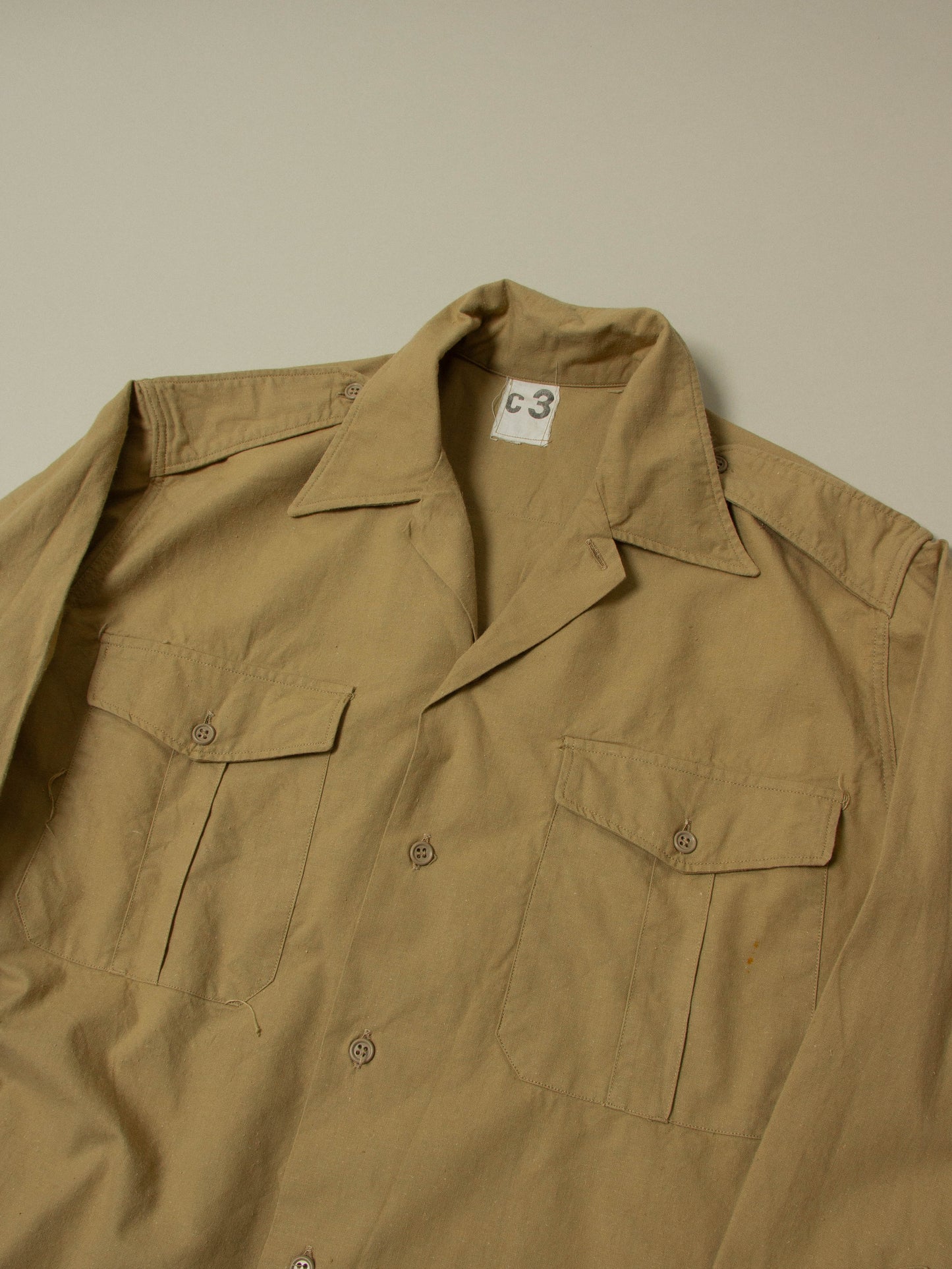 Vtg 1950s French Army Khaki Shirt (M)
