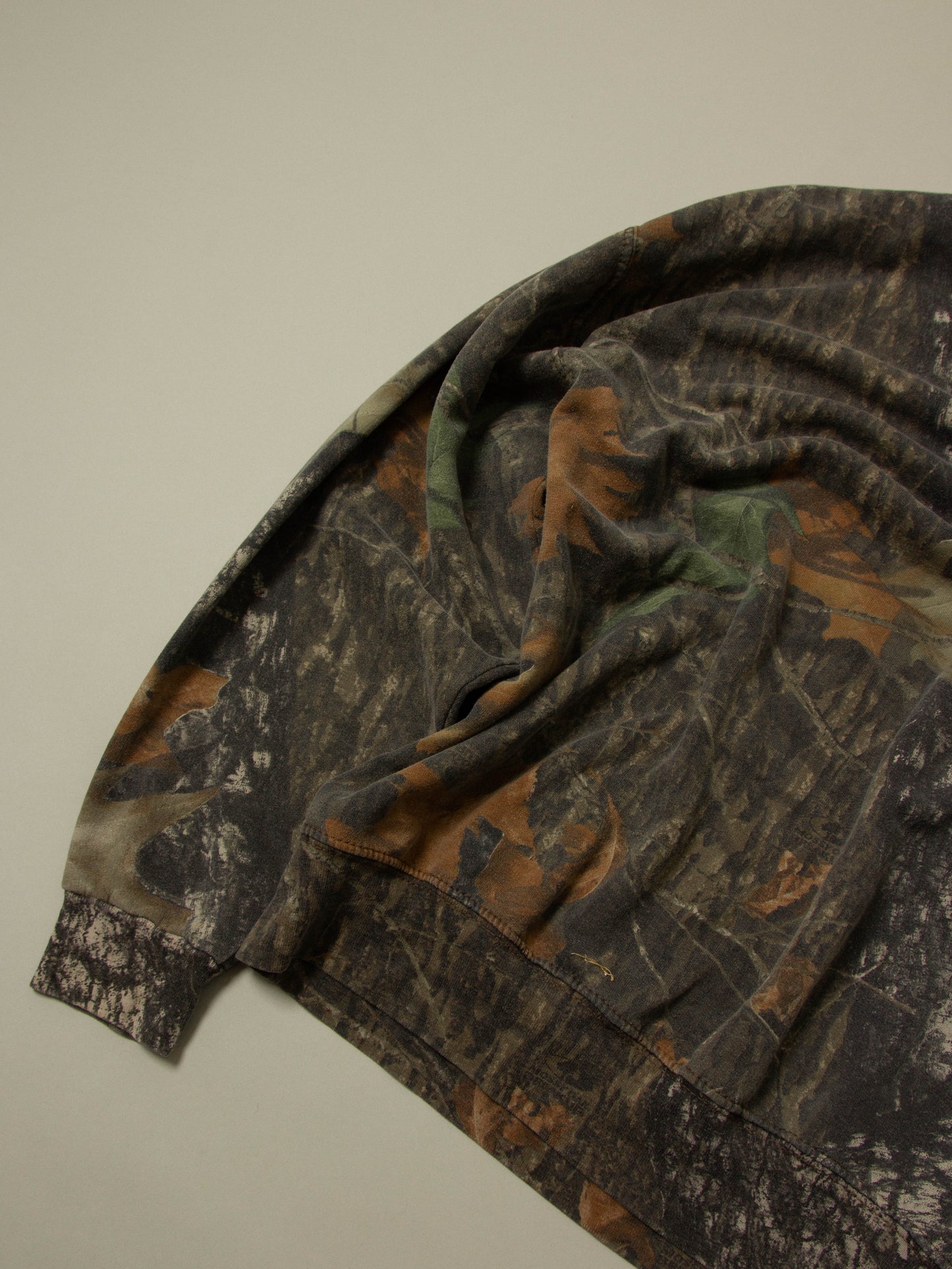 Vtg Jerzees Hunting Camo Sweatshirt (M)