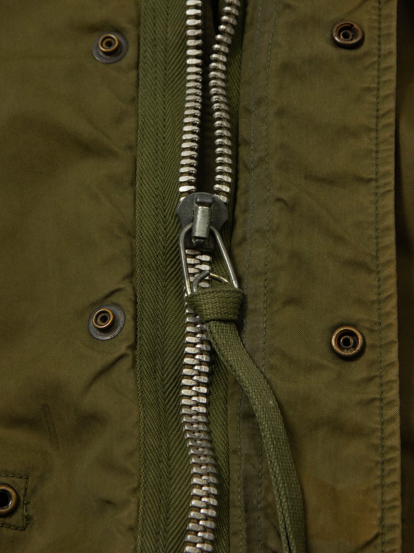 Vtg 1950s US Army M-51 Fishtail Parka w/ Liner (S/M)