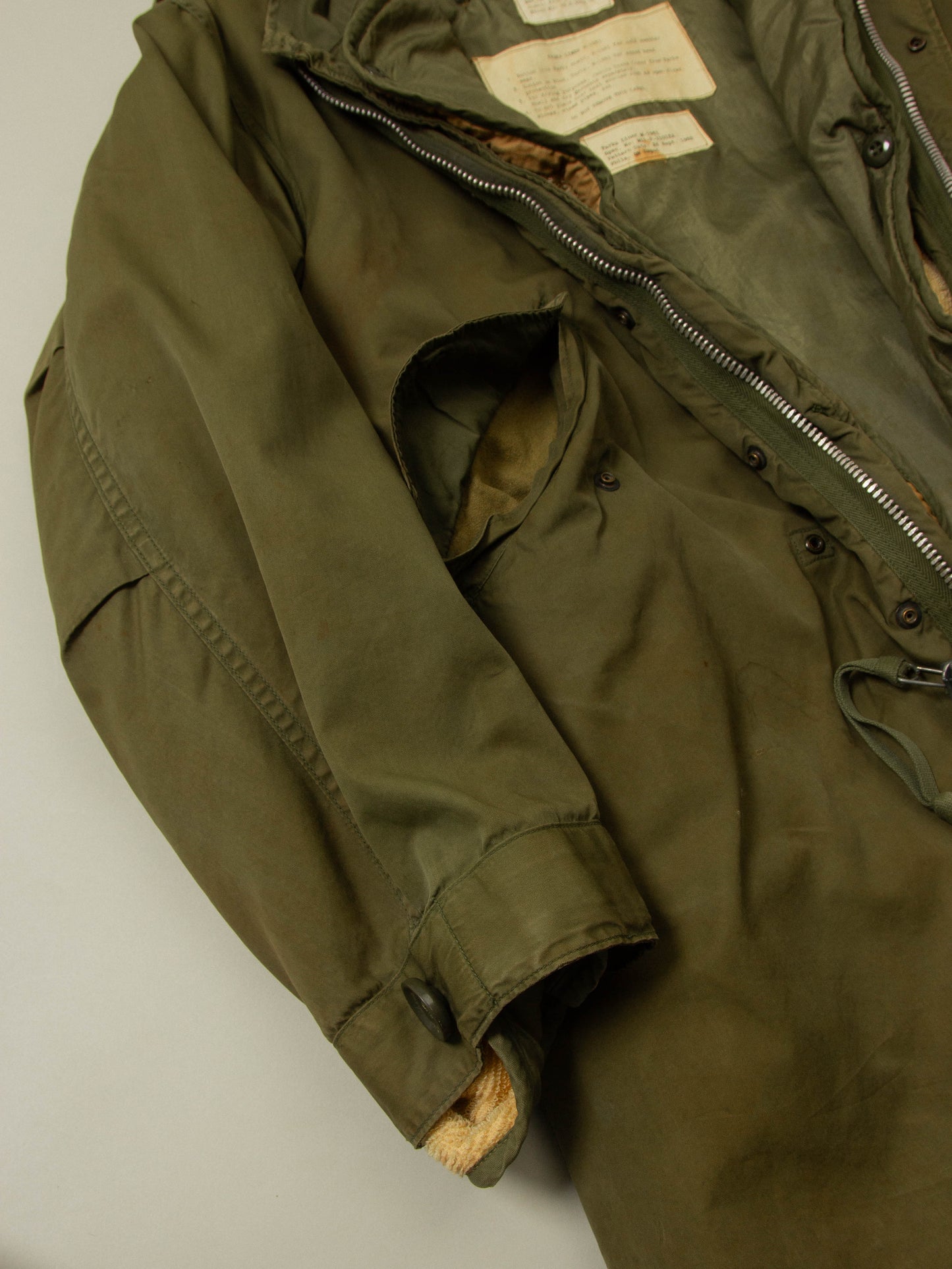 Vtg 1950s US Army M-51 Fishtail Parka w/ Liner (S/M)