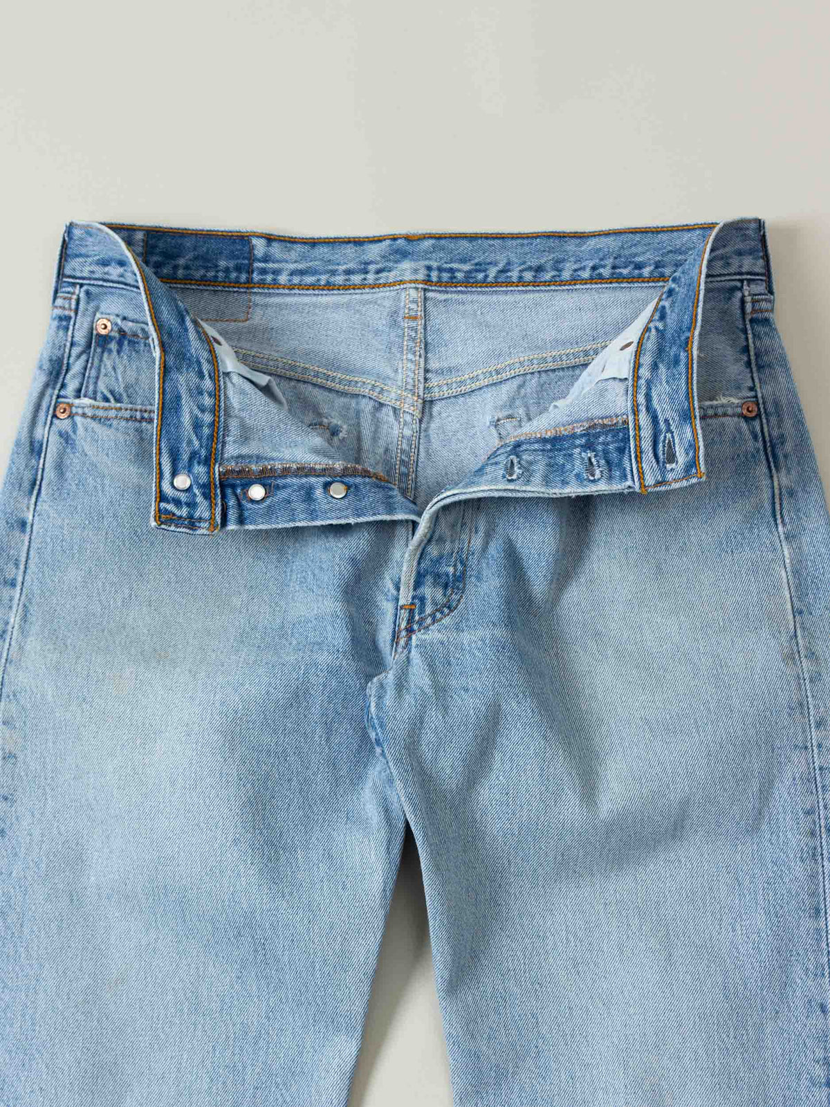 Vtg 1990s Levi's 501 Jeans – Made in USA (32x32)