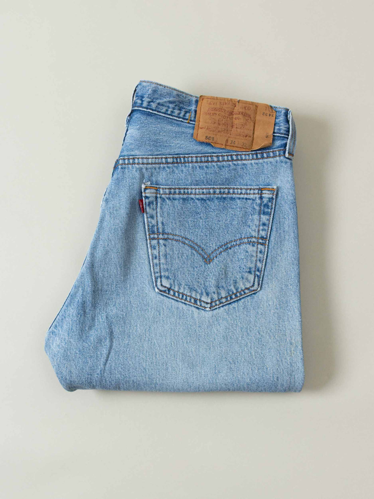 Vtg 1990s Levi's 501 Jeans – Made in USA (32x32)