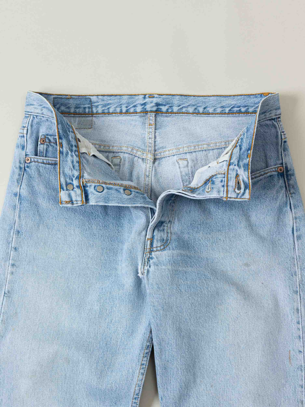 Vtg 1990s Levi's 501 Jeans – Made in USA (32x32)