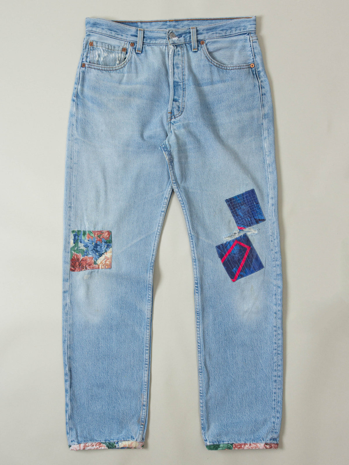 Vtg 1990s Levi's 501 Patched Jeans – Made in USA (32x32)