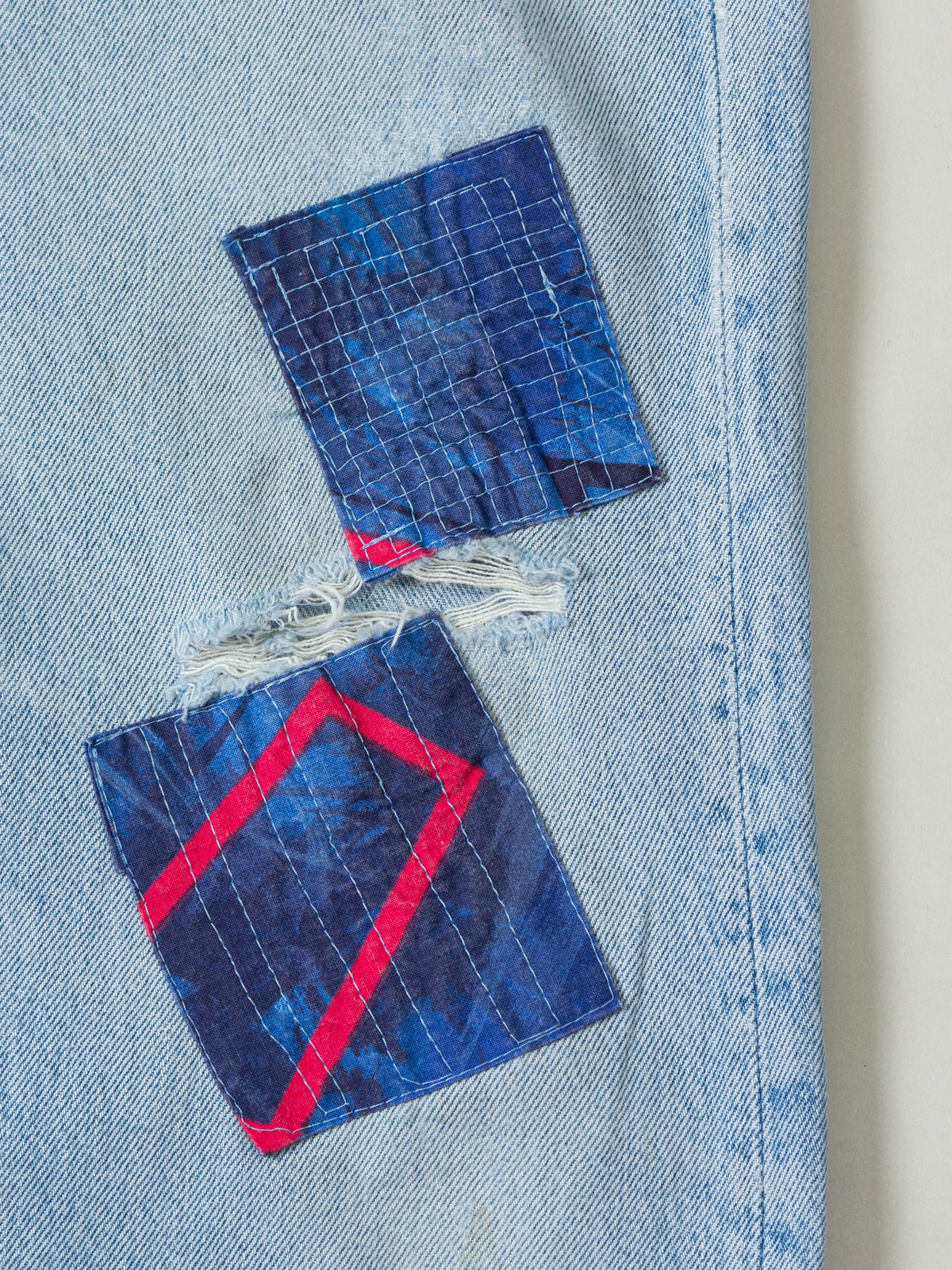Vtg 1990s Levi's 501 Patched Jeans – Made in USA (32x32)