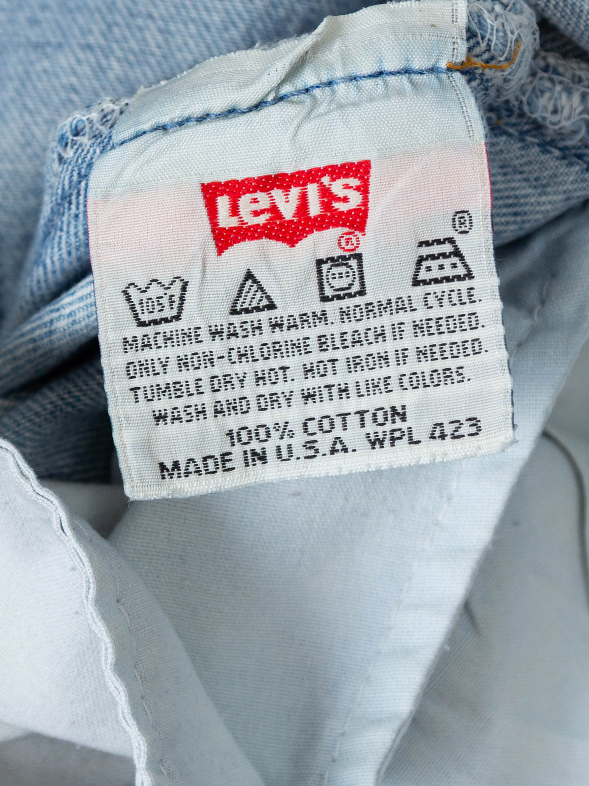 Vtg 1990s Levi's 501 Patched Jeans – Made in USA (32x32)