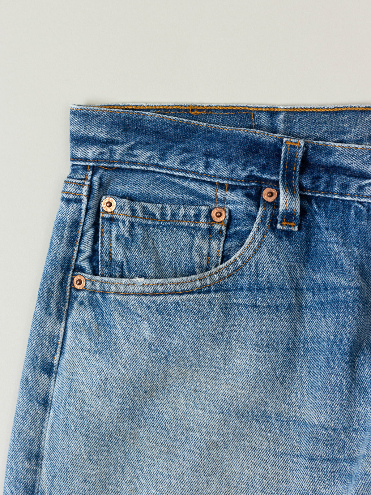 Vtg 1990s Levi's 501 Jeans / Shorts – Made in USA (34x26)