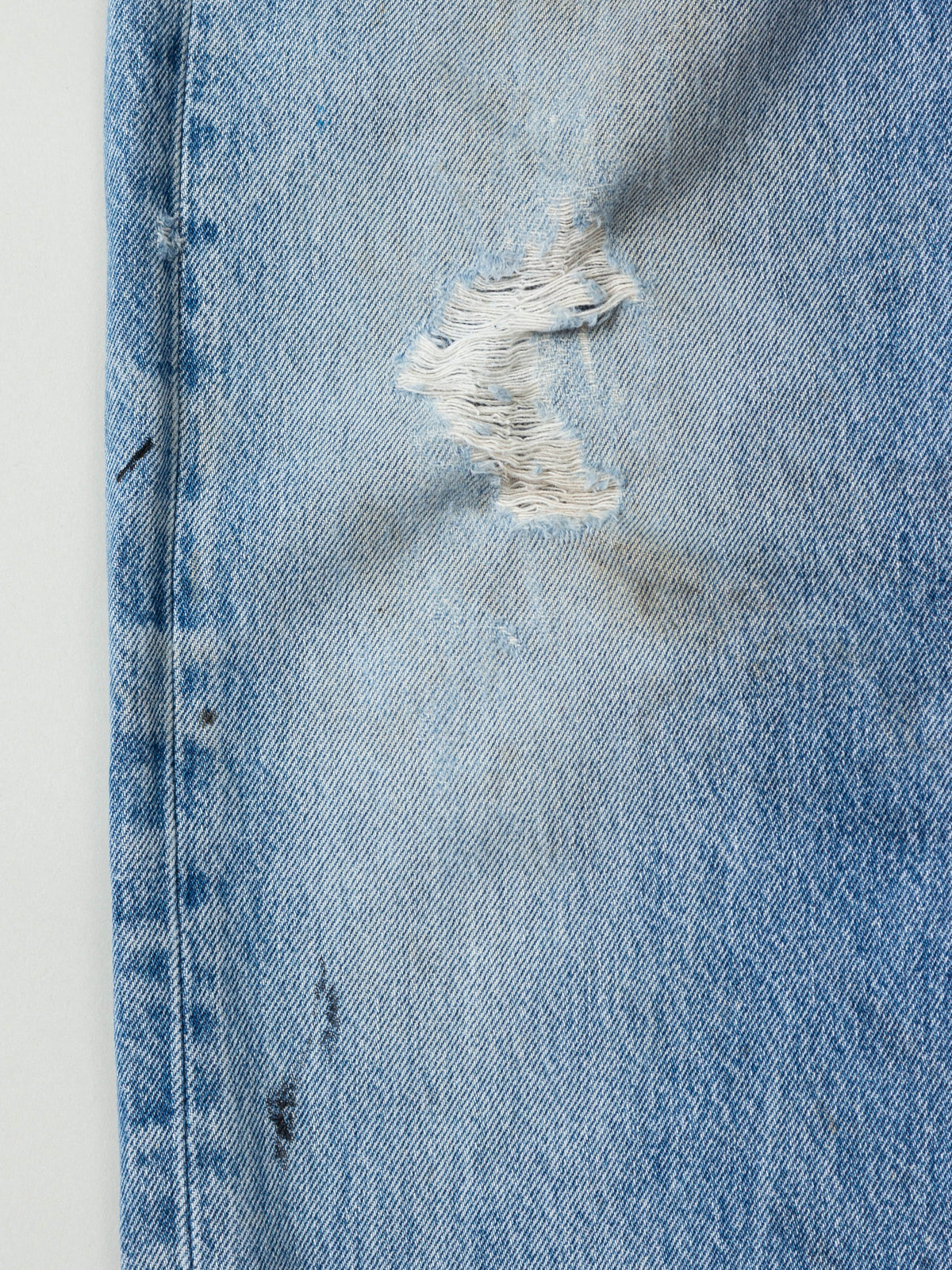 Vtg 1990s Levi's 501 Jeans / Shorts – Made in USA (34x26)