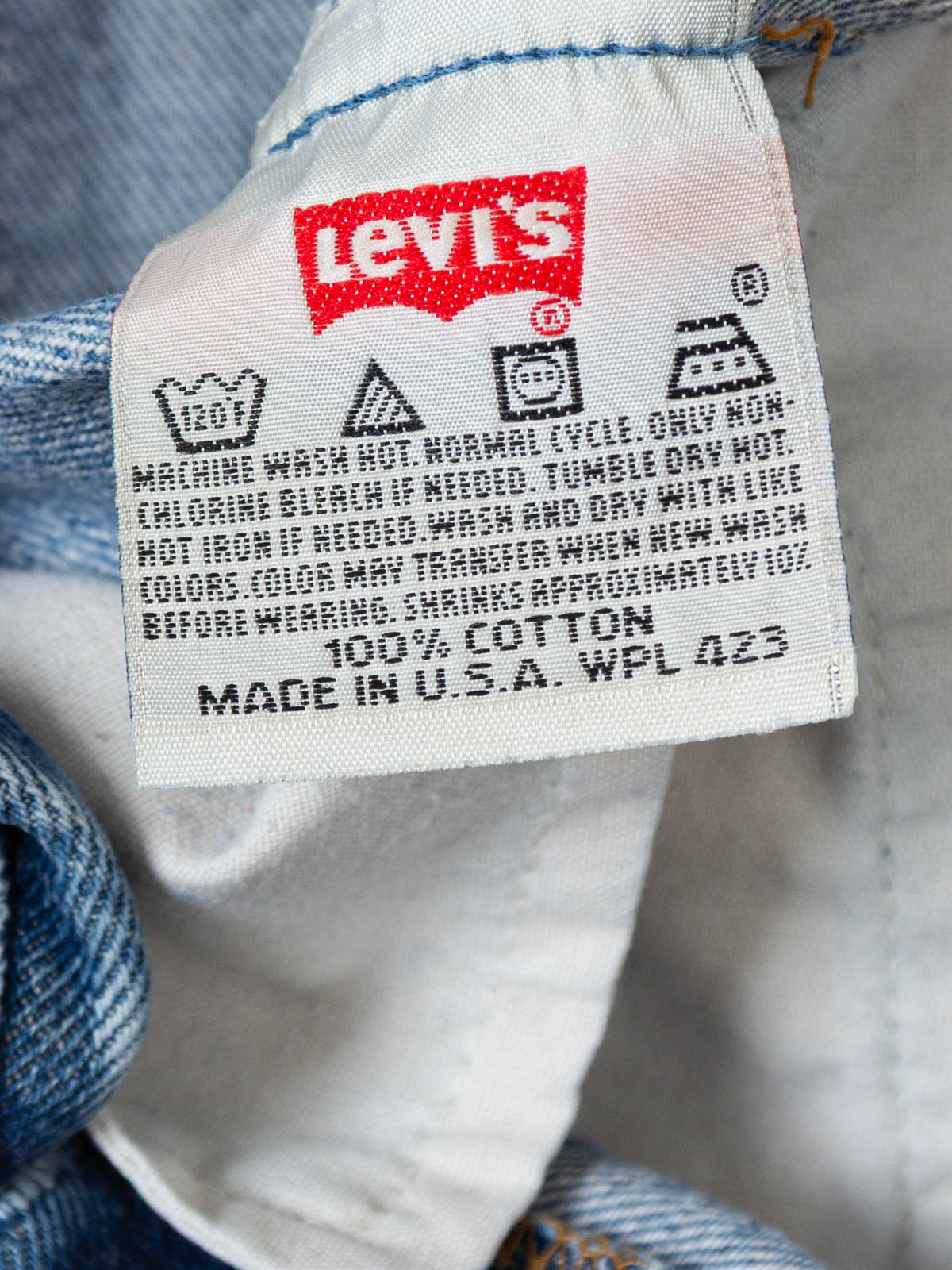 Vtg 1990s Levi's 501 Jeans / Shorts – Made in USA (34x26)