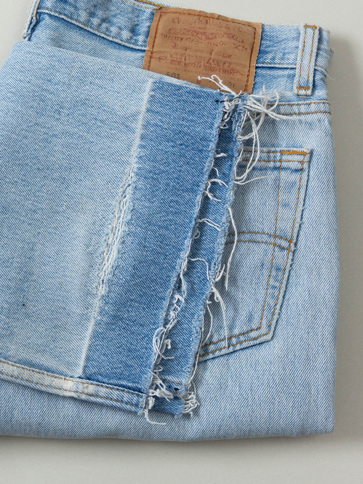 Vtg 1990s Levi's 501 Jeans – Made in USA (34x29)