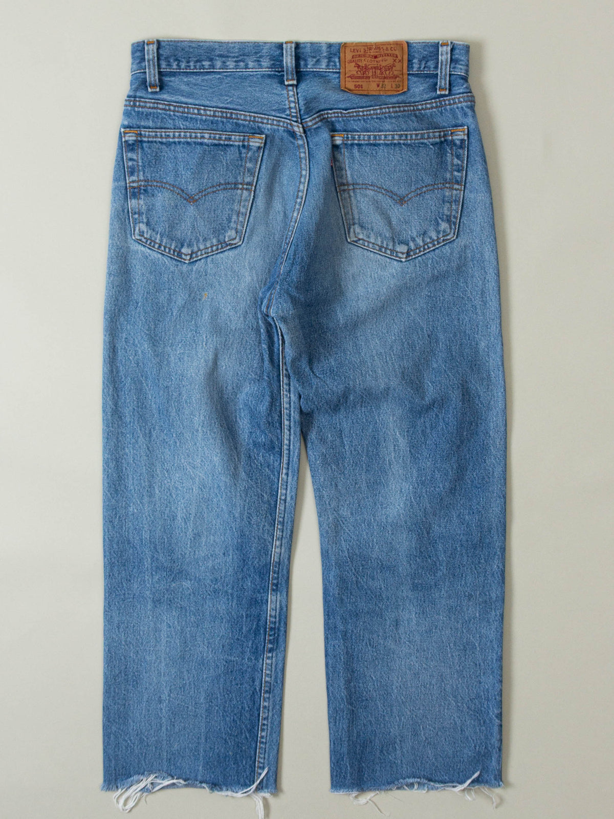 Vtg 1980s Levi's 501 Jeans/Shorts – Made in USA (32x26)