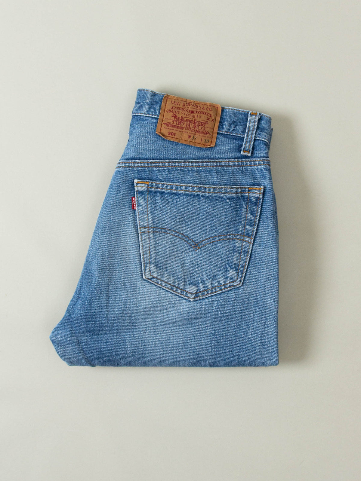 Vtg 1980s Levi's 501 Jeans/Shorts – Made in USA (32x26)