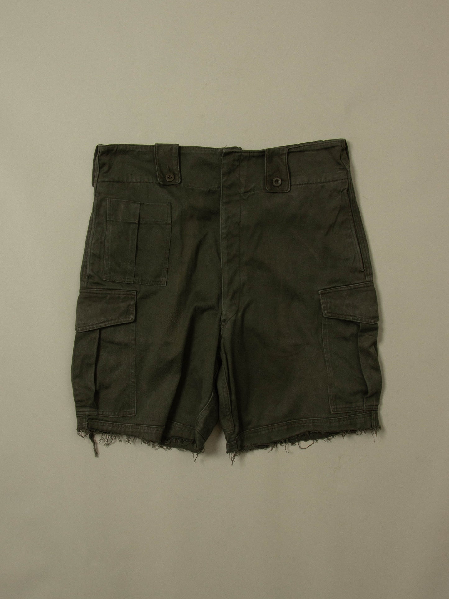 Vtg 1970s Army Cargo Shorts (38")