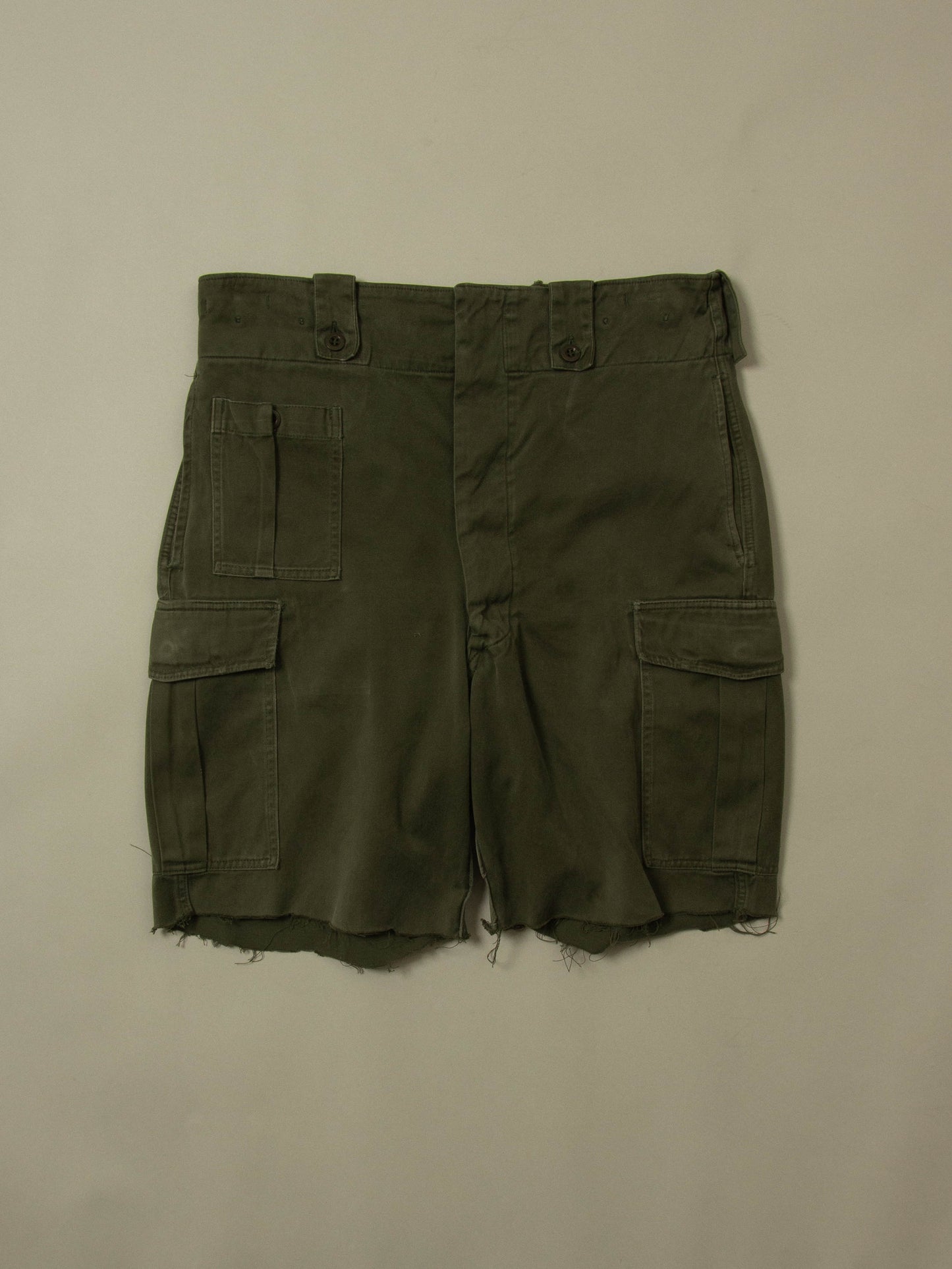 Vtg 1970s Army Cargo Shorts (34-36")