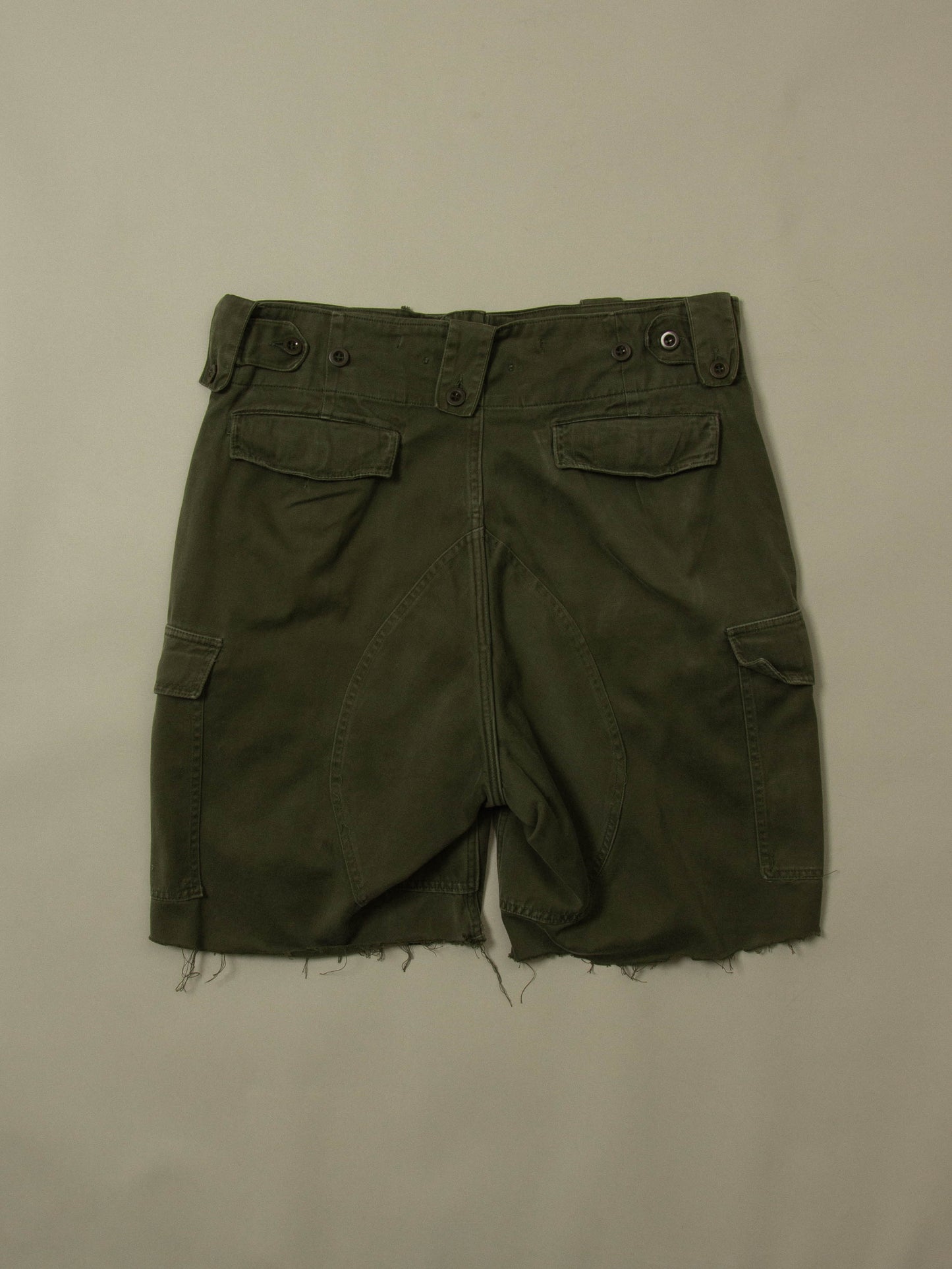 Vtg 1970s Army Cargo Shorts (34-36")