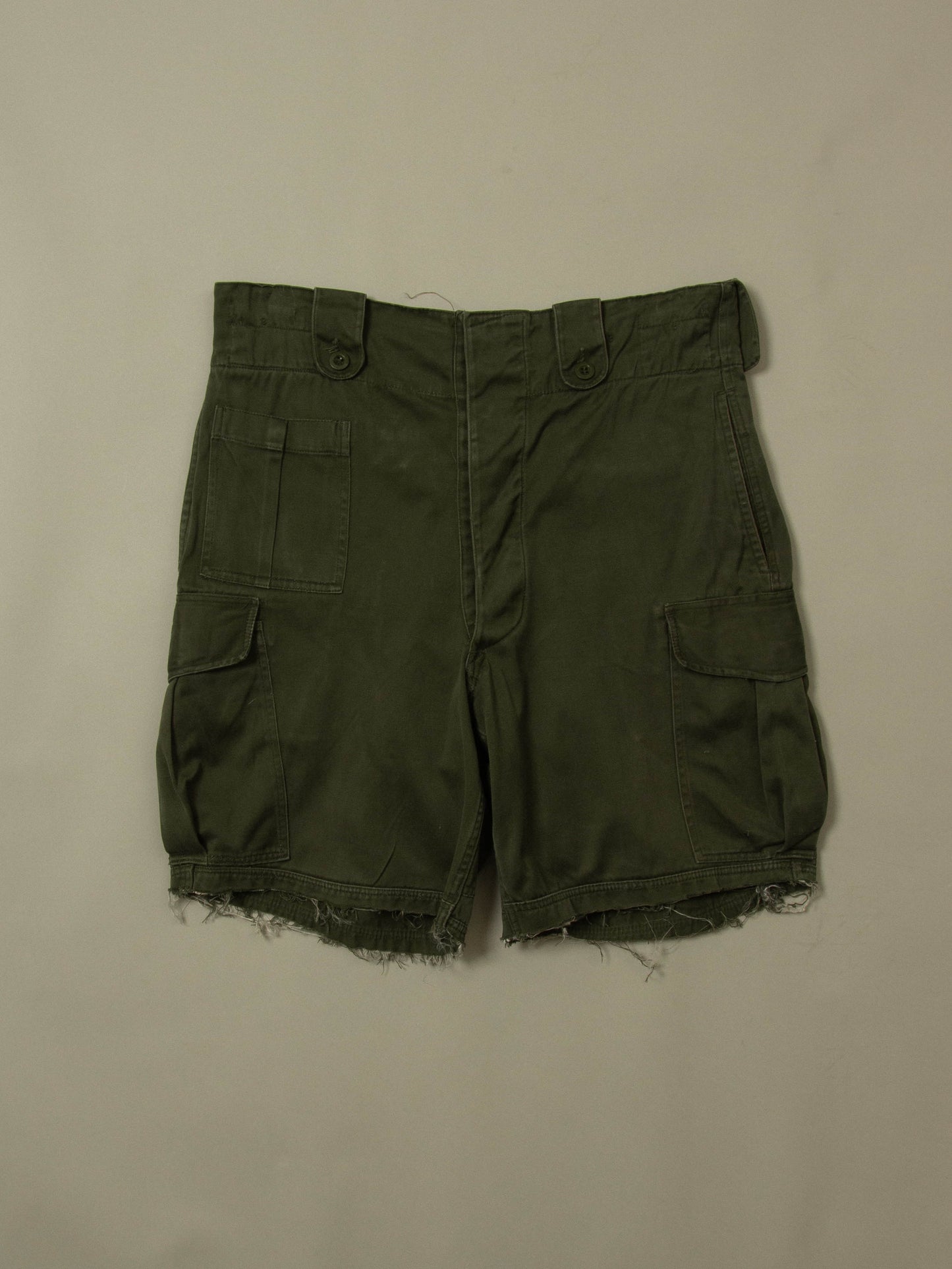 Vtg 1960s Army Cargo Shorts (36-38")