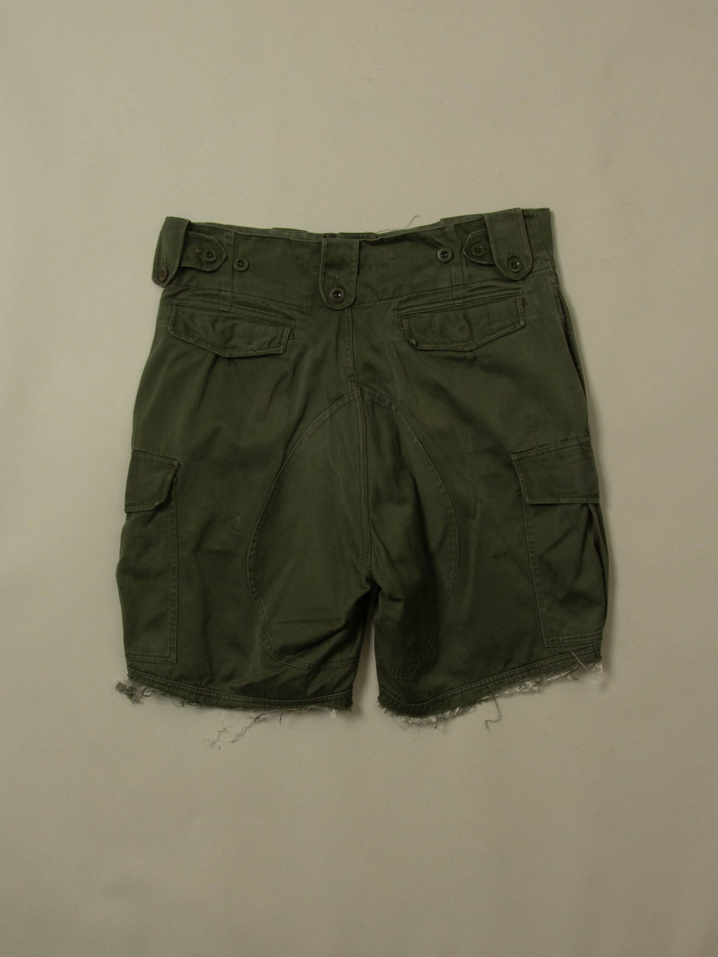 Vtg 1960s Army Cargo Shorts (36-38")