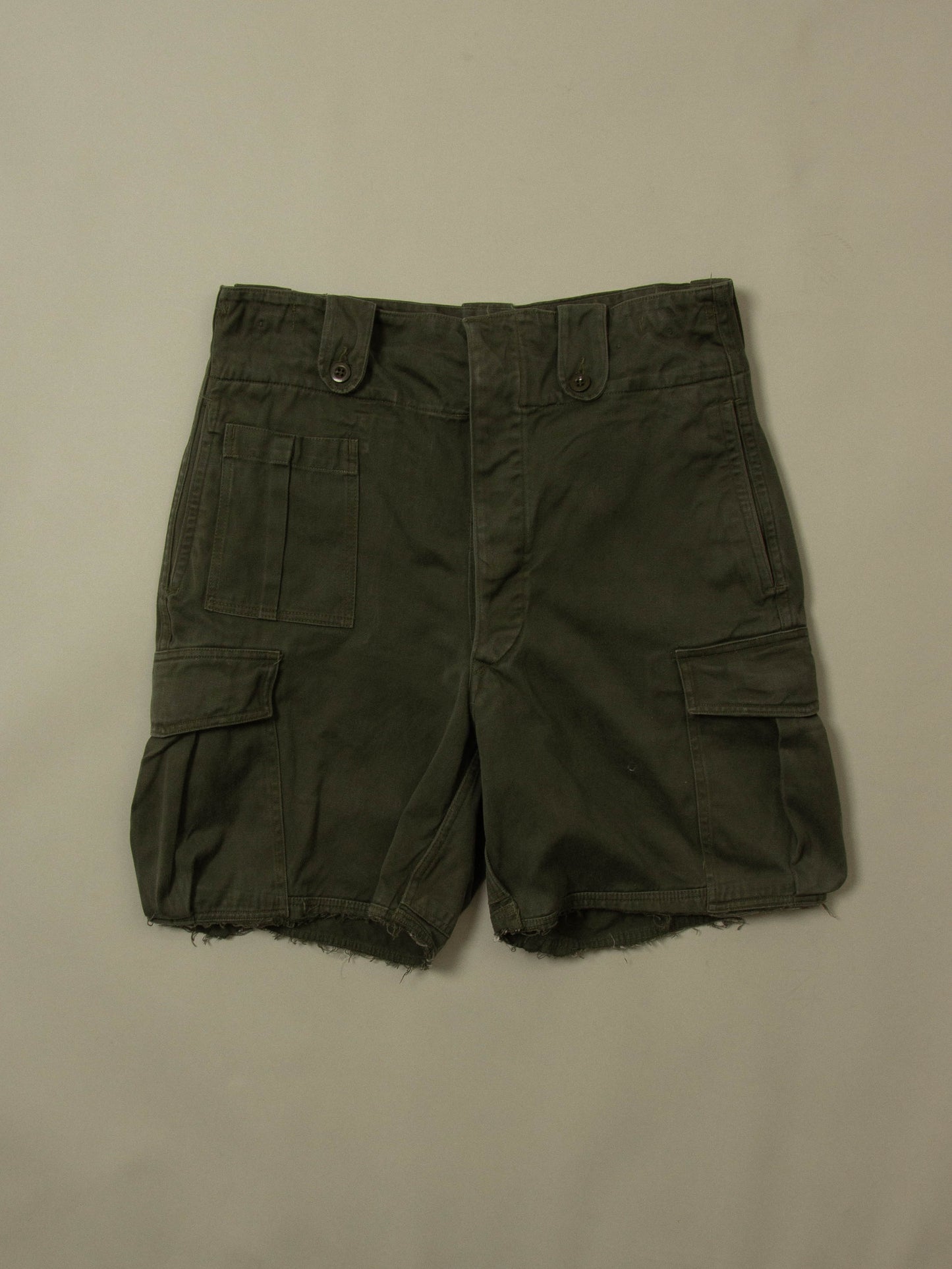 Vtg 1960s Army Cargo Shorts (34-36")