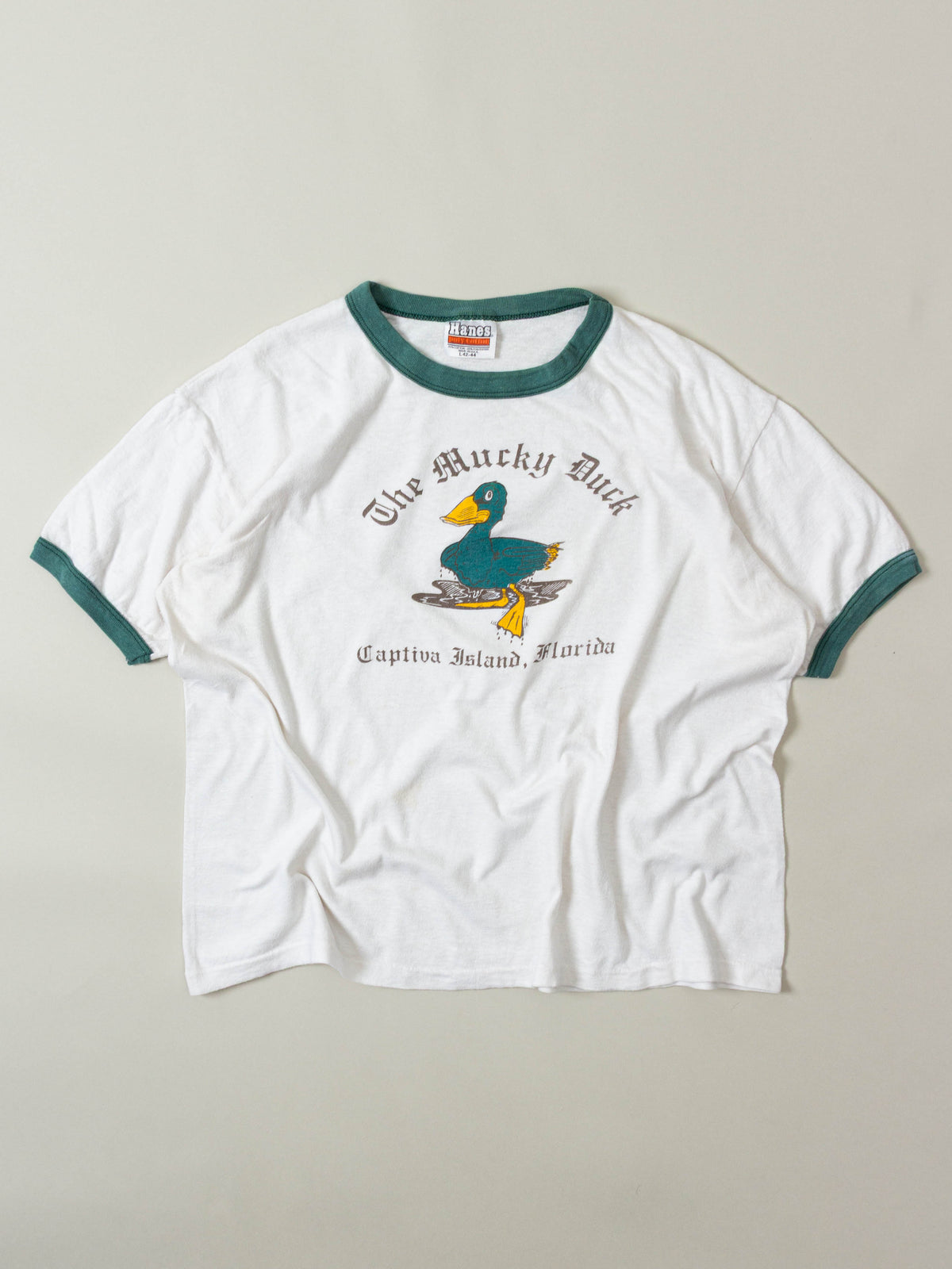 Vtg 1980s 'The Mucky Duck' Ringer Tee – Made in USA (M)