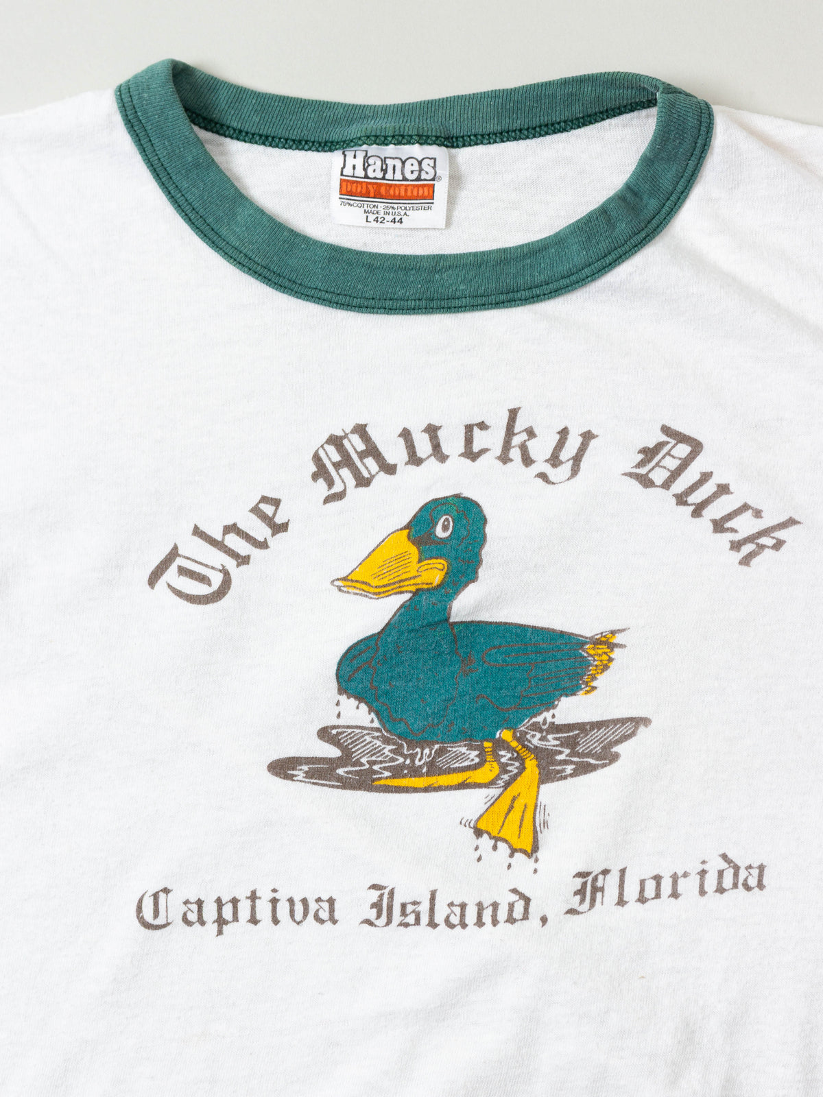 Vtg 1980s 'The Mucky Duck' Ringer Tee – Made in USA (M)