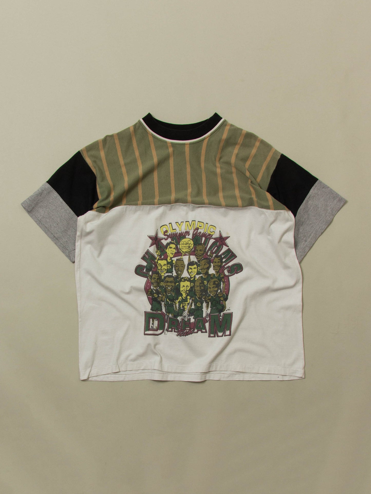 Vtg 1990s 'Dream Team' USA Olympics Basketball Tee (XL)