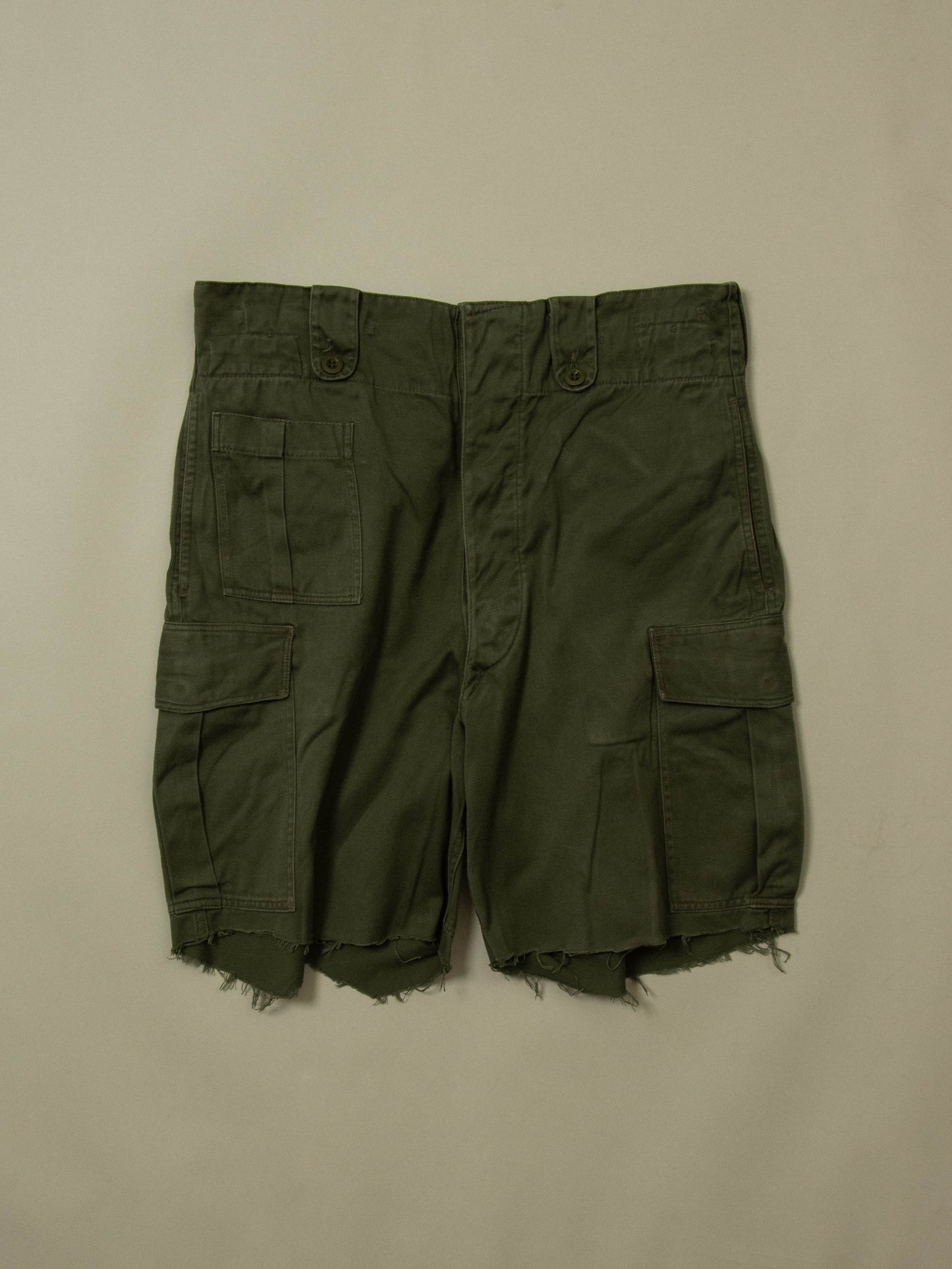 Vtg 1960s Army Cargo Shorts (34-36")