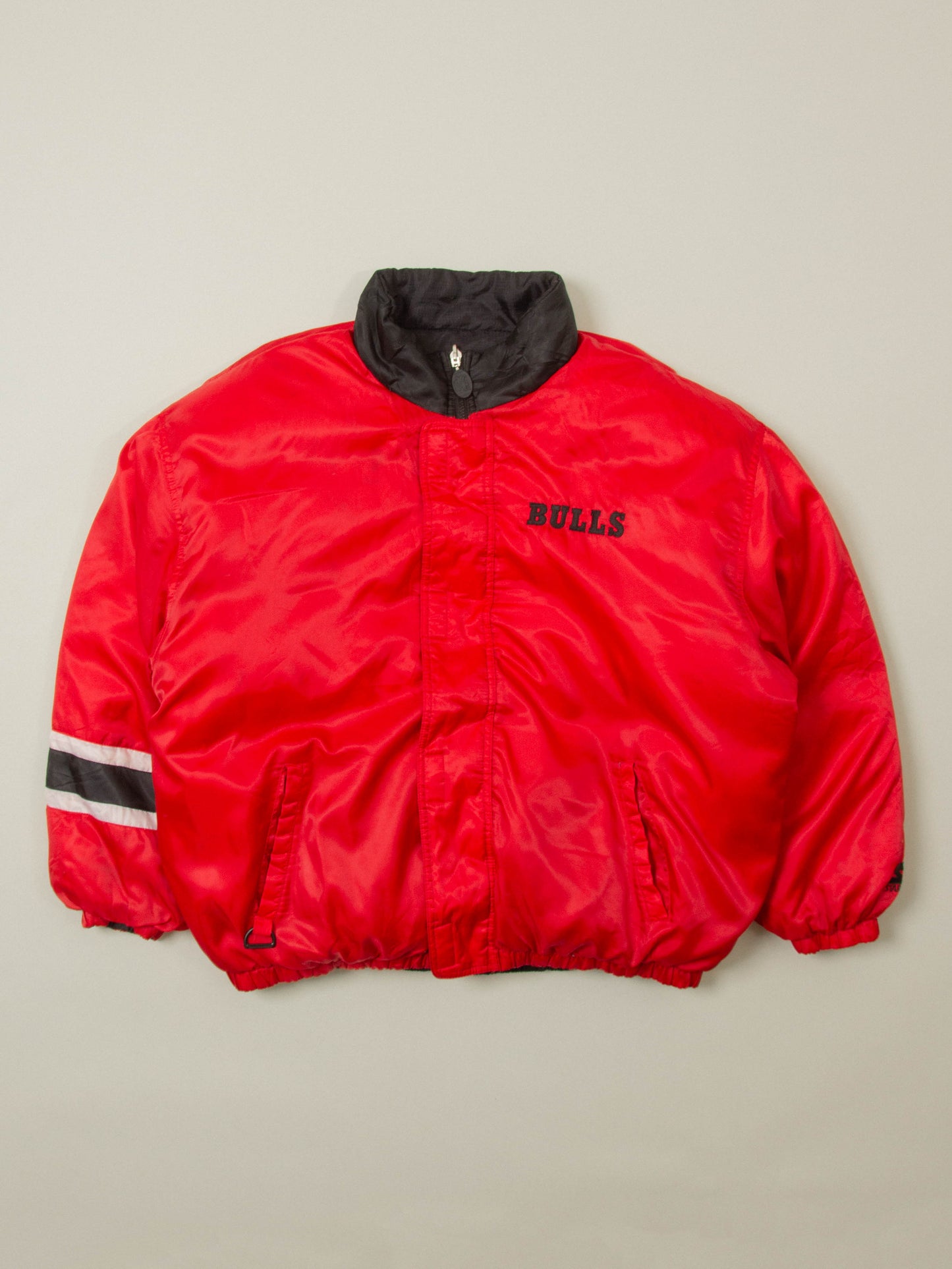 Vtg 1990s Reversible Chicago Bulls Starter Down Jacket (XL)