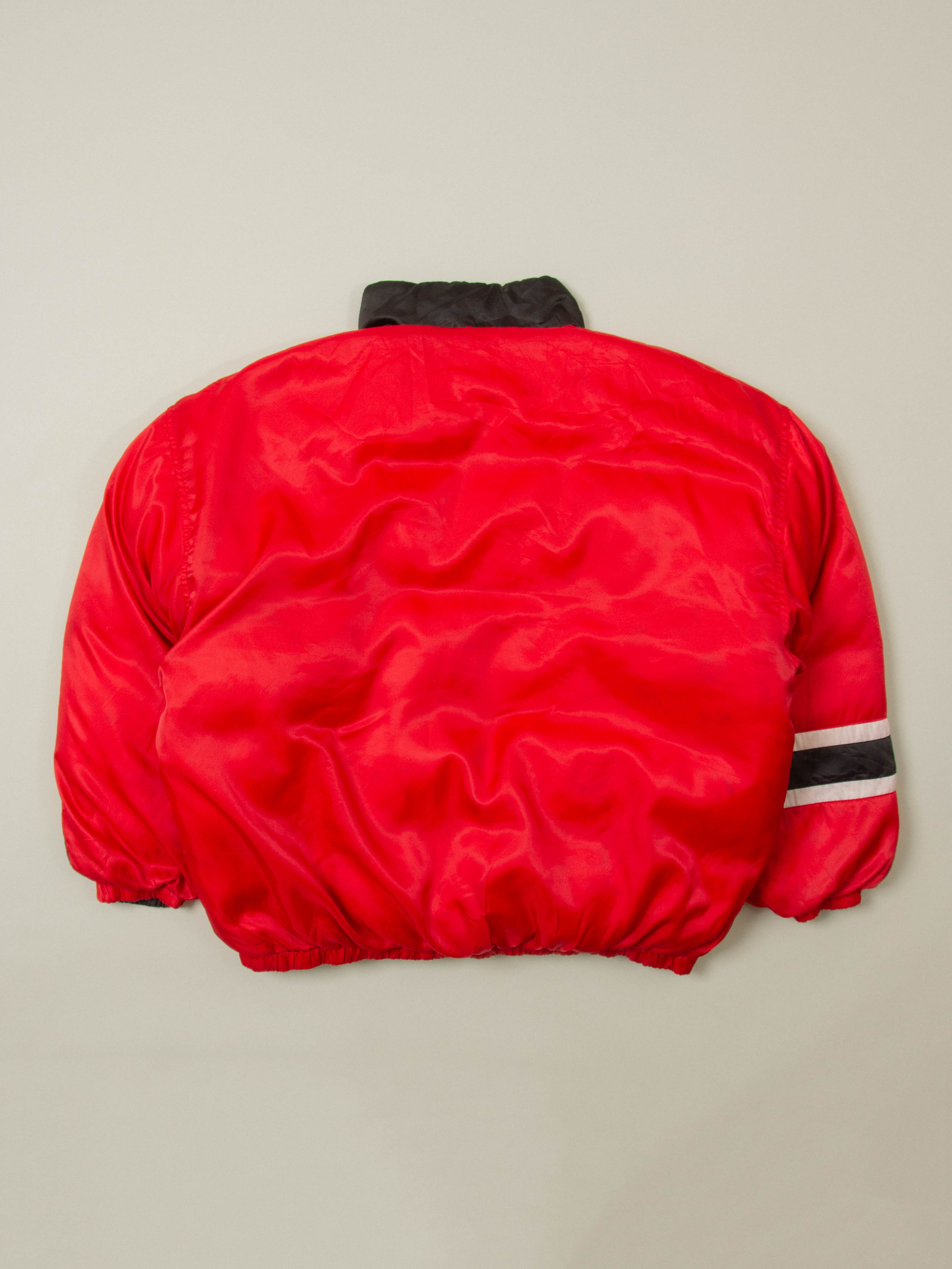 Vtg 1990s Reversible Chicago Bulls Starter Down Jacket (XL Vtg 1990s Reversible Chicago Bulls Starter Down Jacket (XL