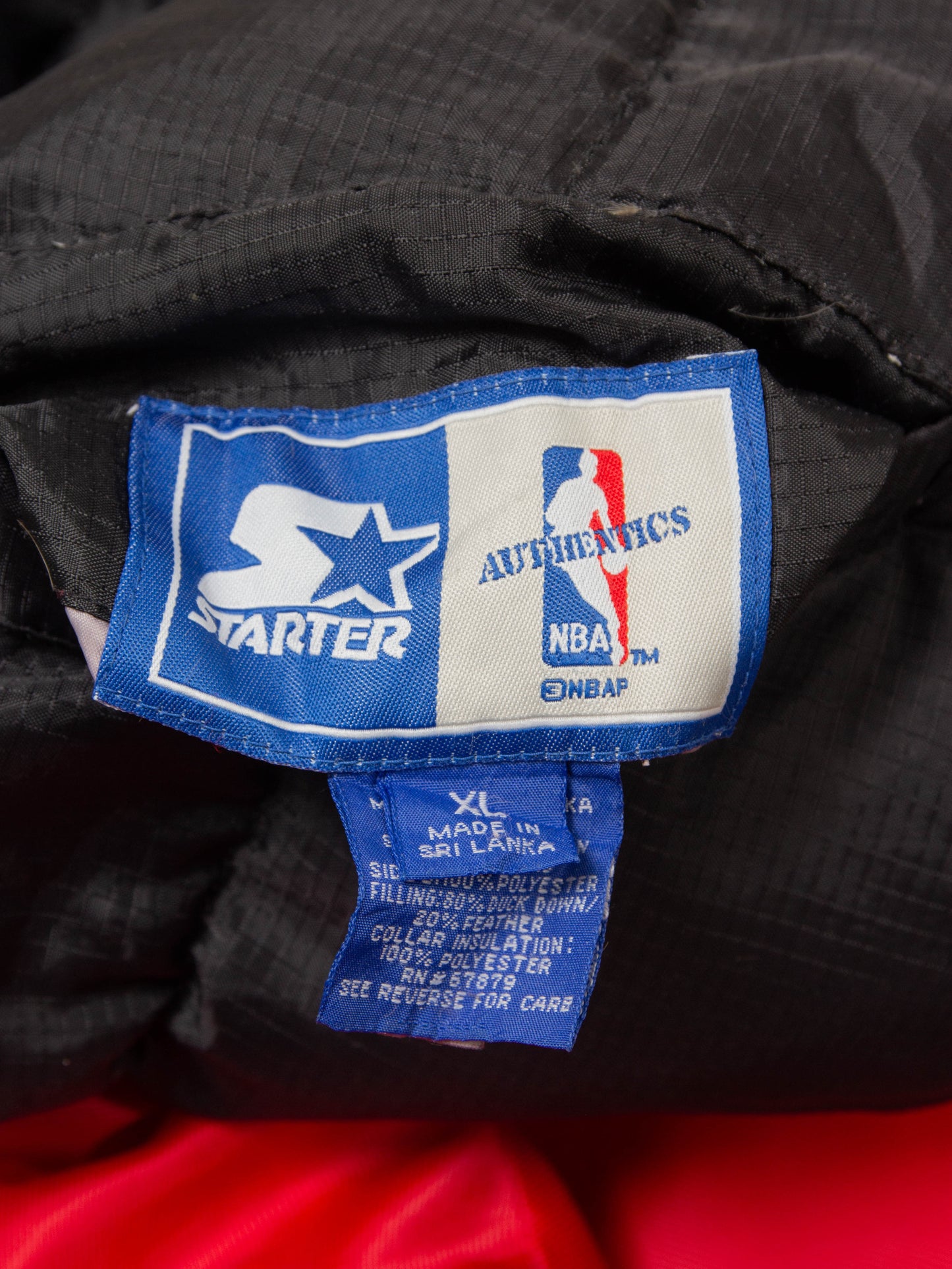 Vtg 1990s Reversible Chicago Bulls Starter Down Jacket (XL)