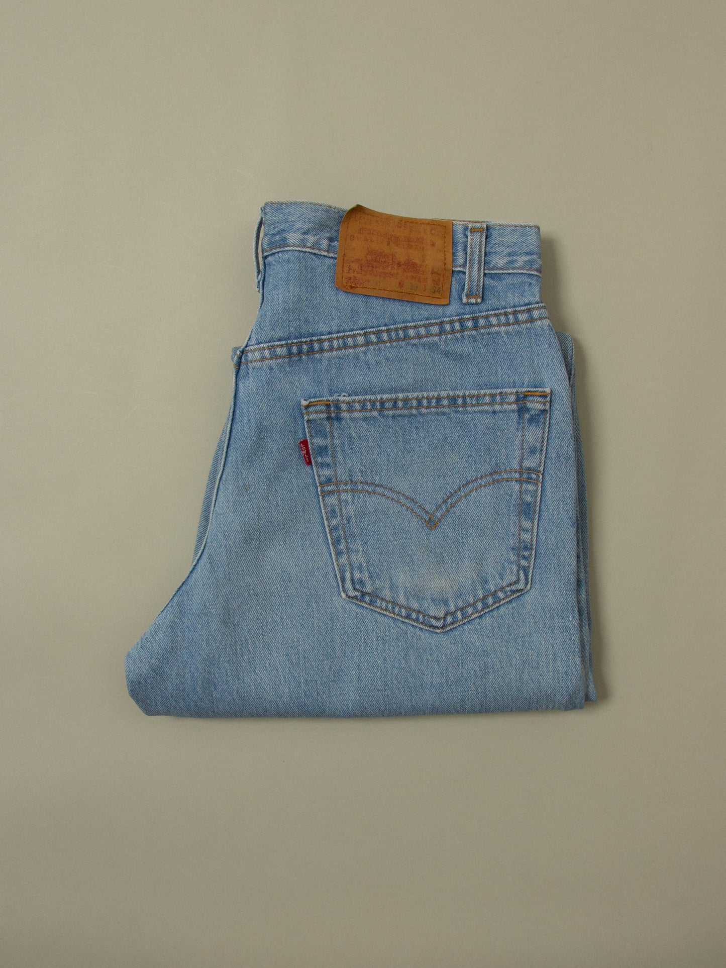 Vtg 1990s Levi's 550 Jeans - Made in Canada (34x36)