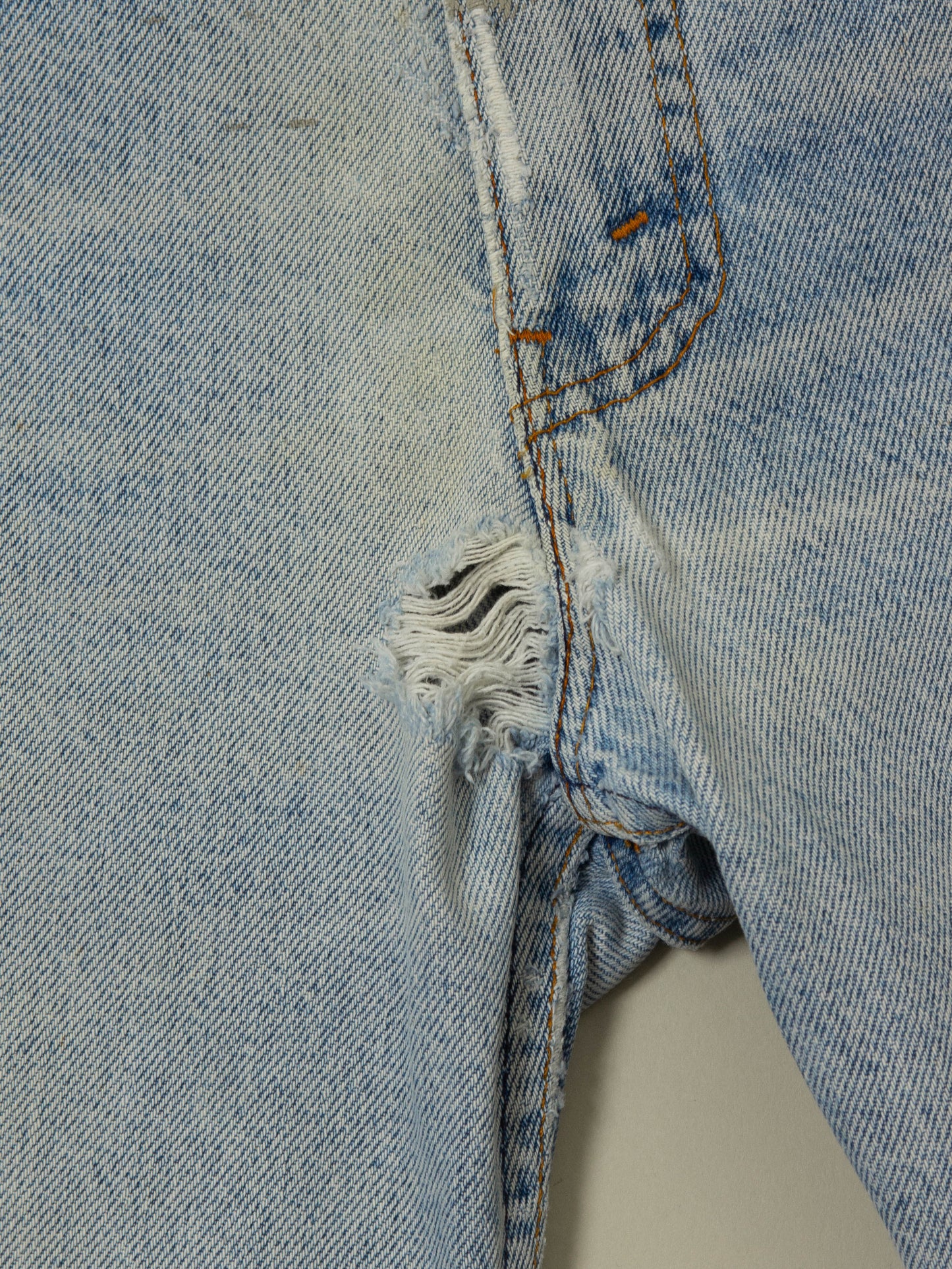 Vtg 1980s Distressed Levi's 575 Jeans - Made in USA (36x29)