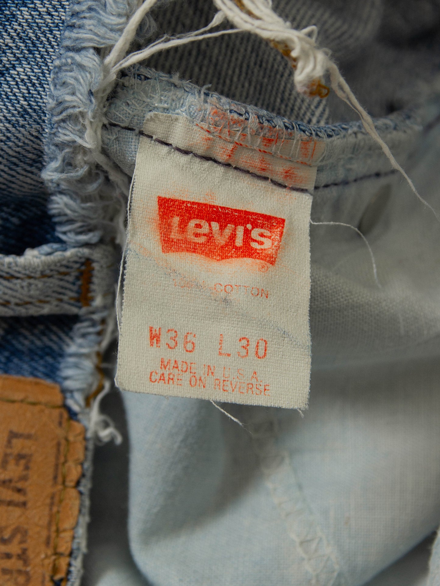 Vtg 1980s Distressed Levi's 575 Jeans - Made in USA (36x29)