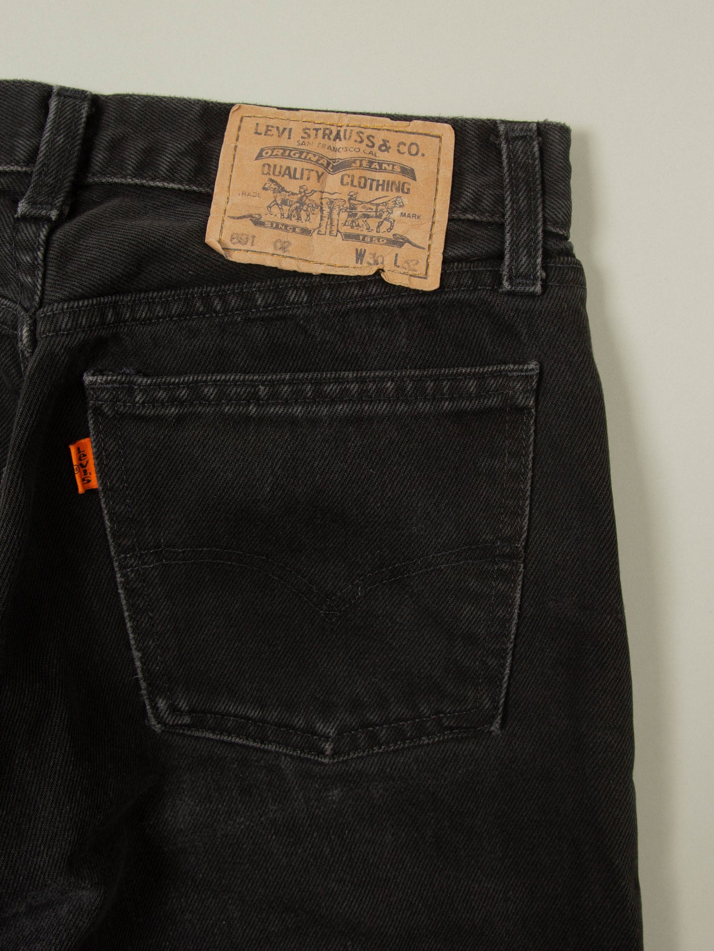 Vtg 1990s Tapered Levi's 891 Jeans (28x31)