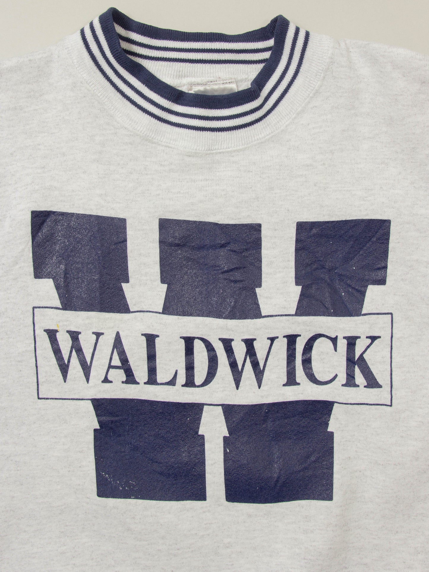 Vtg 1990s Waldwick Heavyweight Sweatshirt - Made in USA (M)