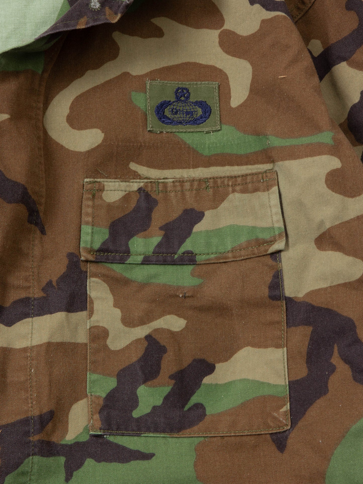 Vtg 1990s US Army Woodland Camo Jacket (XL-Reg)