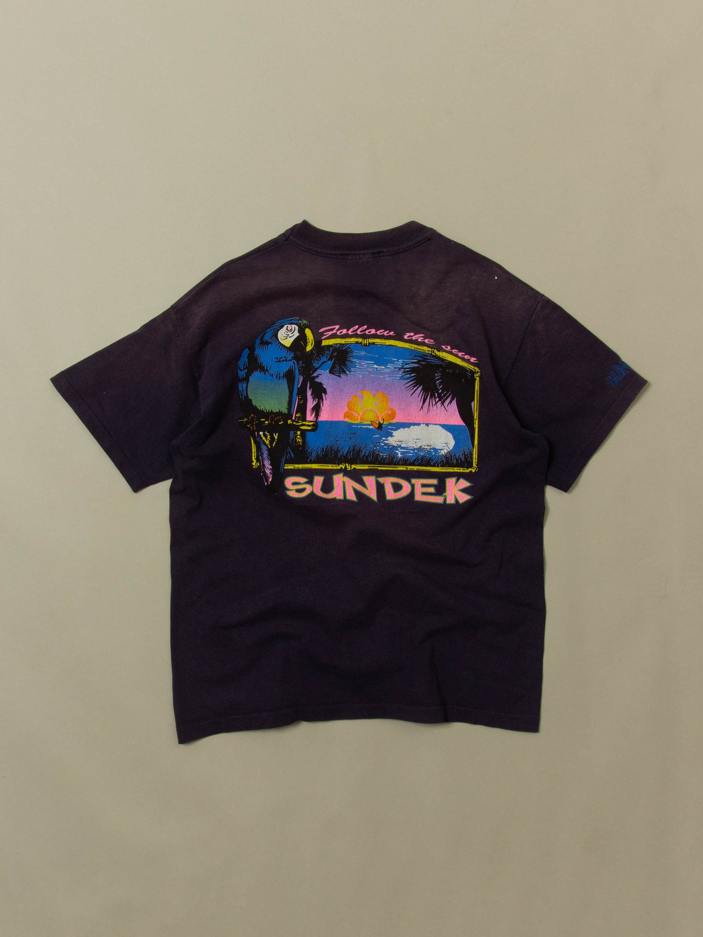 Vtg 1990s Faded Sundek Single Stitch Surf Tee – Made in USA (L)