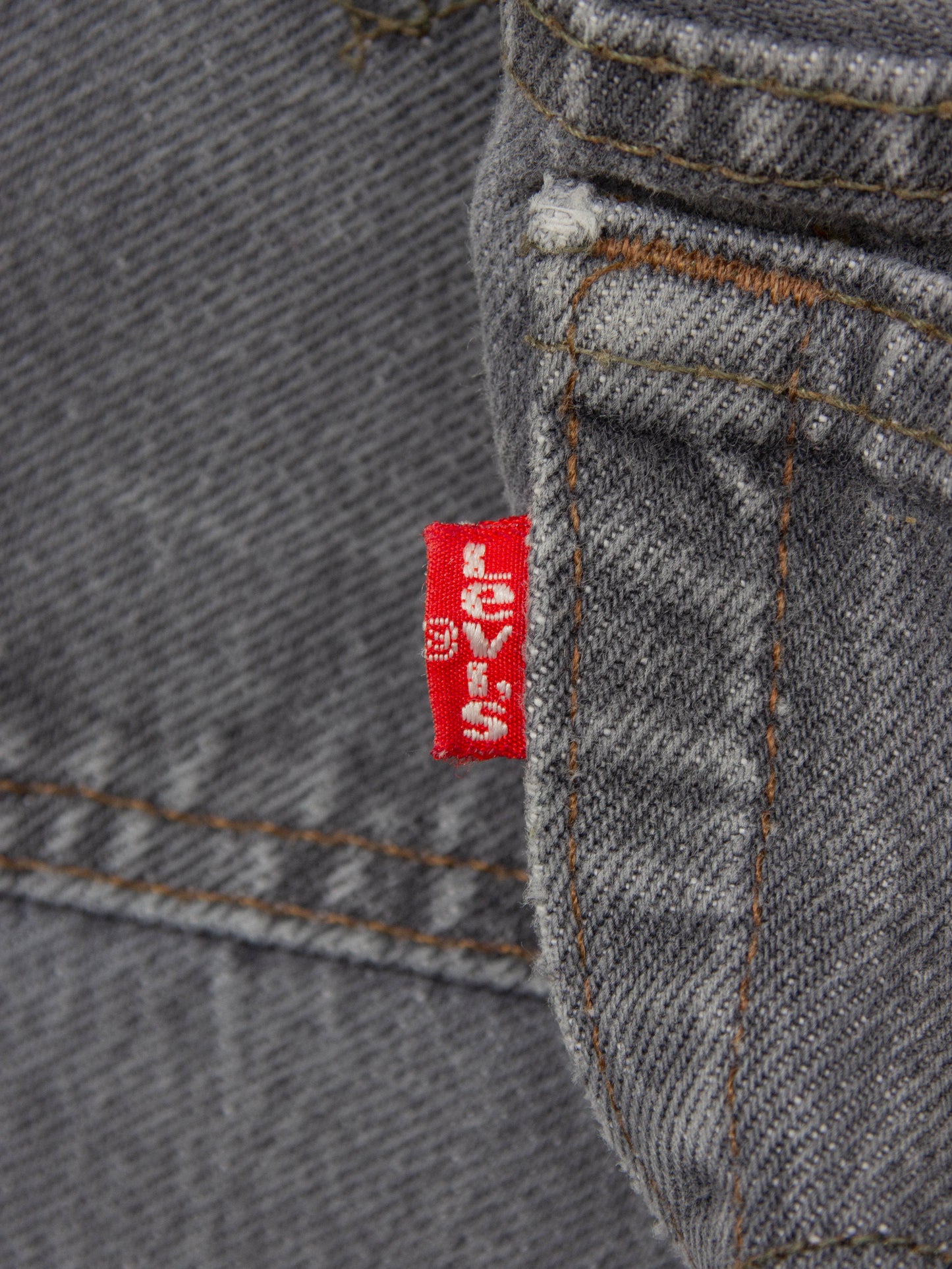Vtg 1990s Levi's 501 Jeans - Made in USA (38x32)