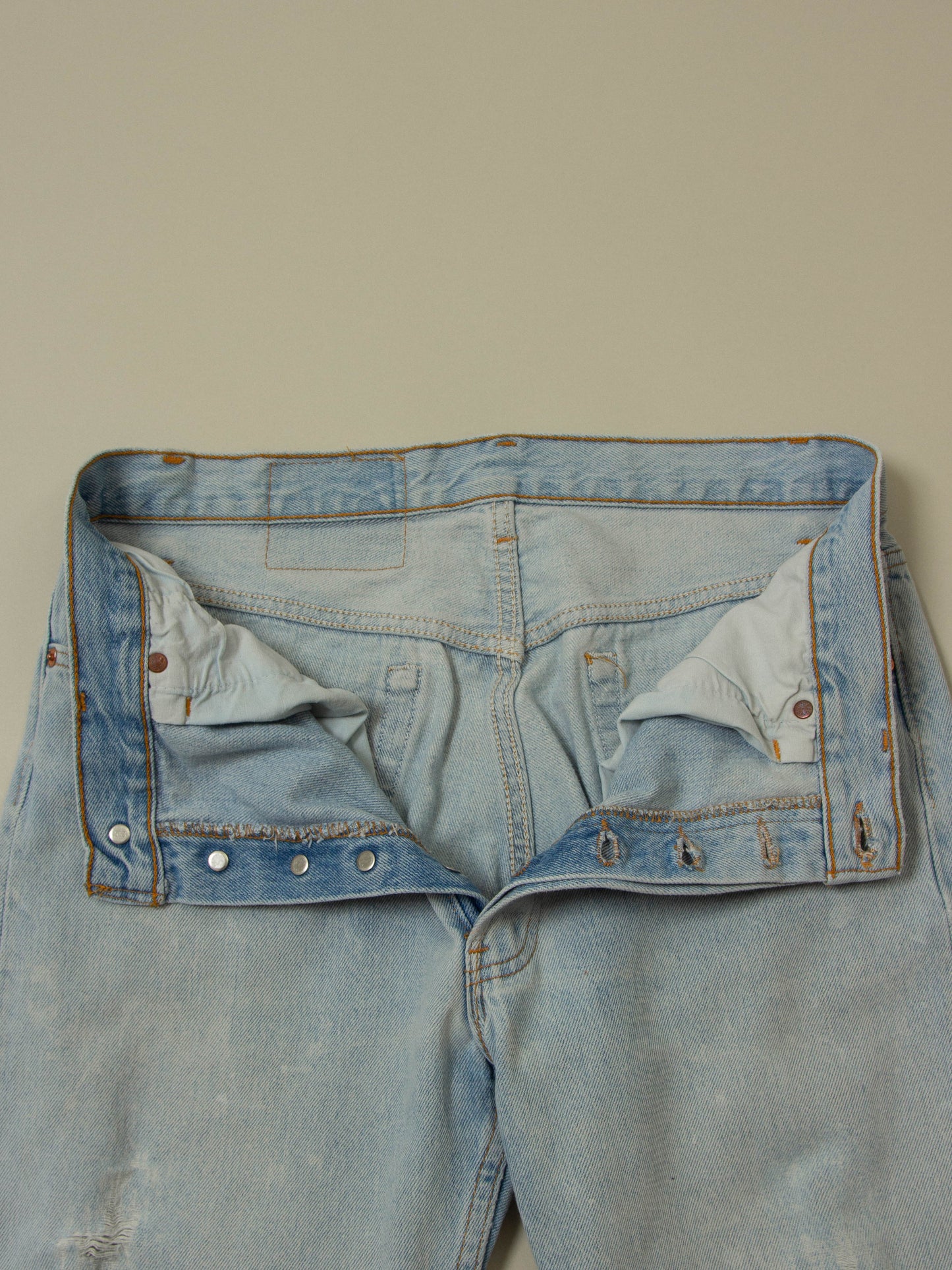 Vtg 1990s Levi's 501 Jeans - Made in USA (32x34)