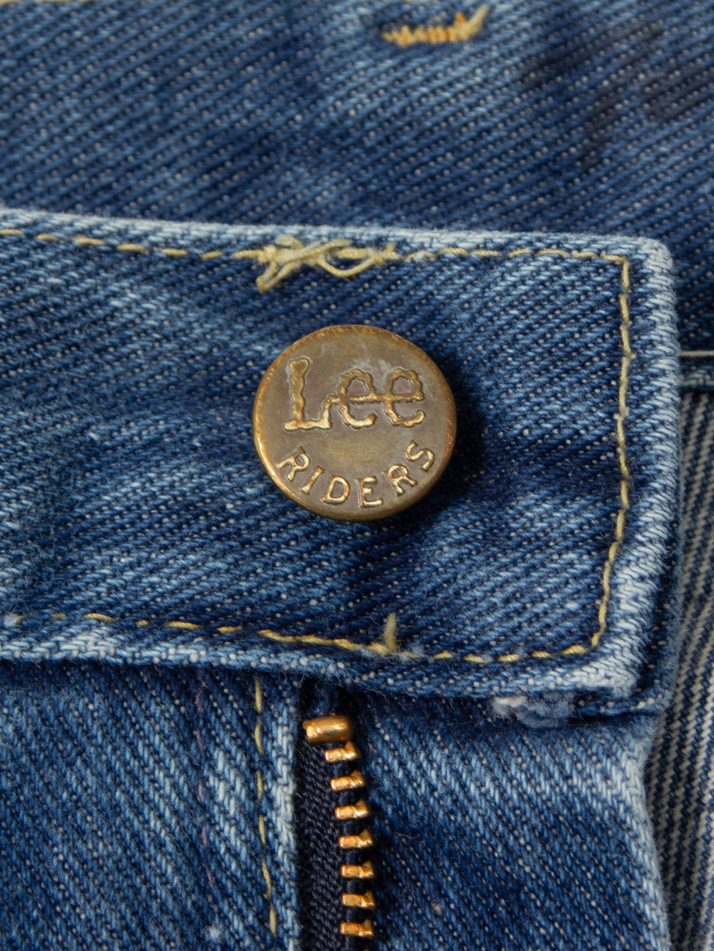 Vtg 1980s Lee Riders Jeans – Made in USA (32x34)