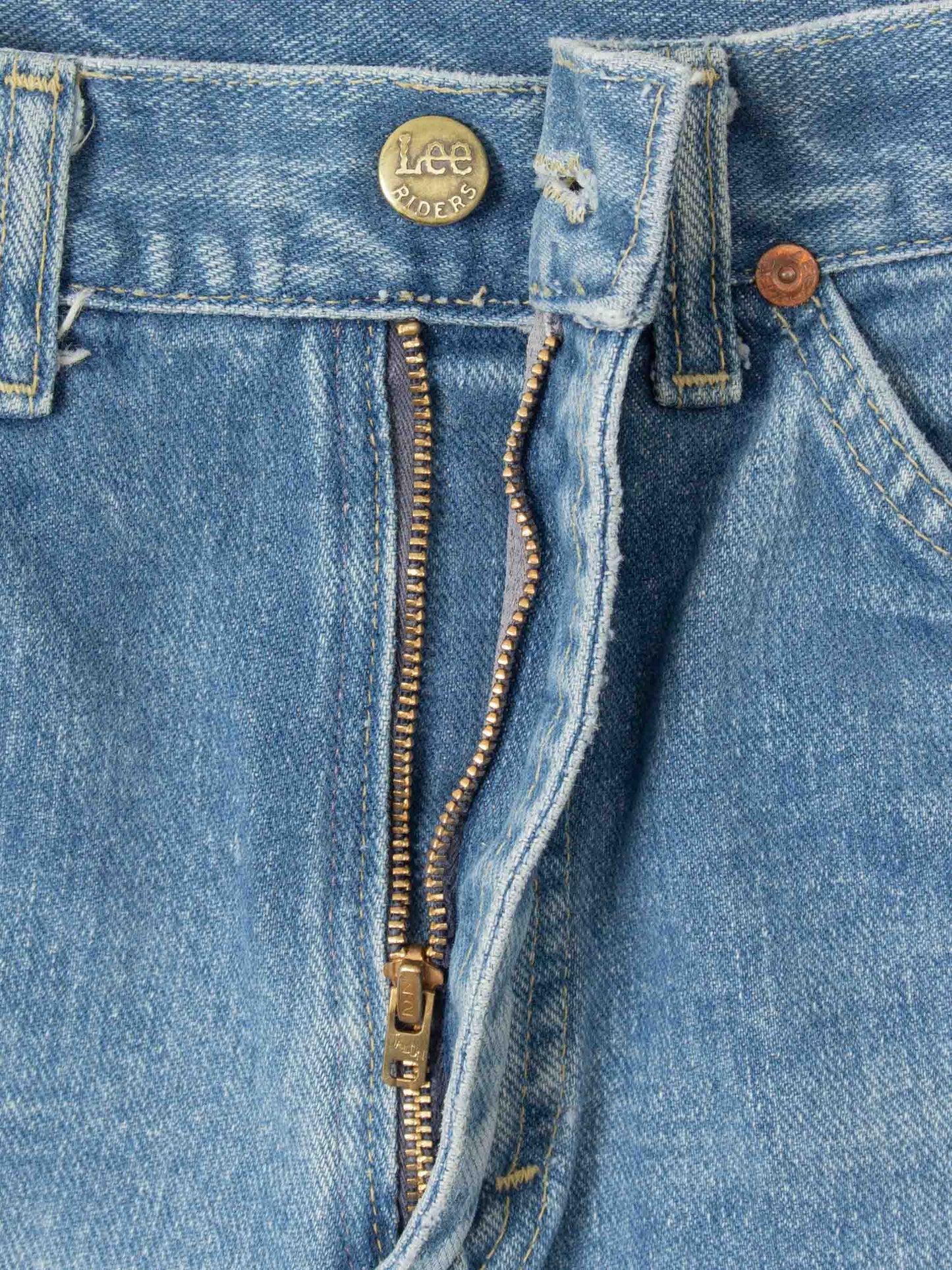 Vtg 1970s Bootcut Lee Riders Jeans – Made in USA (28x32)