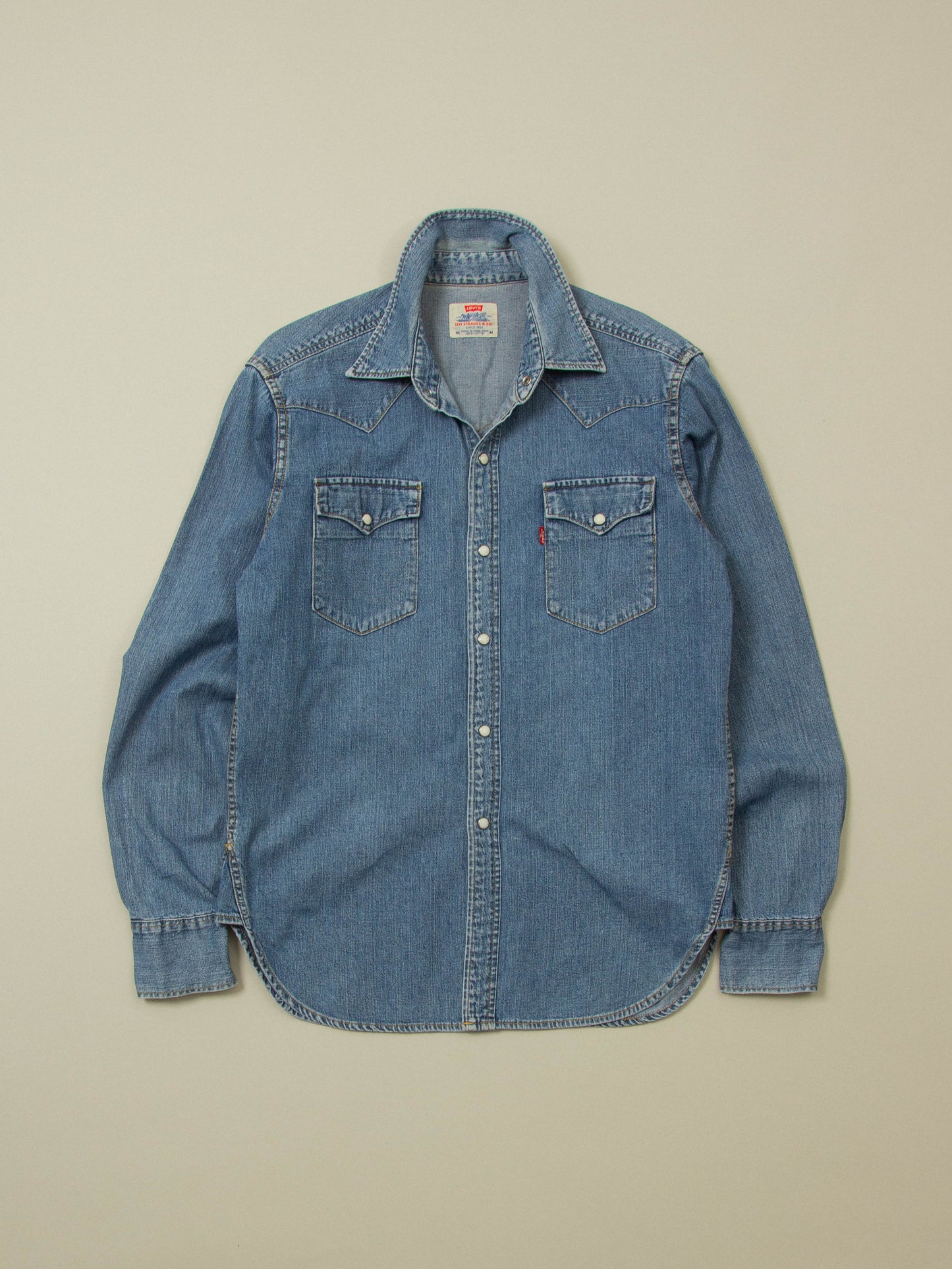 Vtg 1990s Levi's Western Denim Shirt (M)