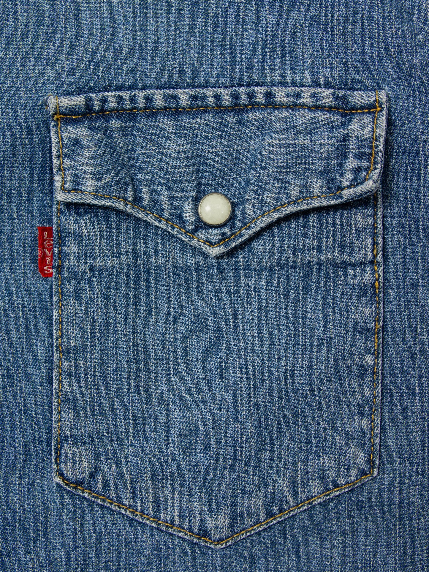 Vtg 1990s Levi's Western Denim Shirt (M)